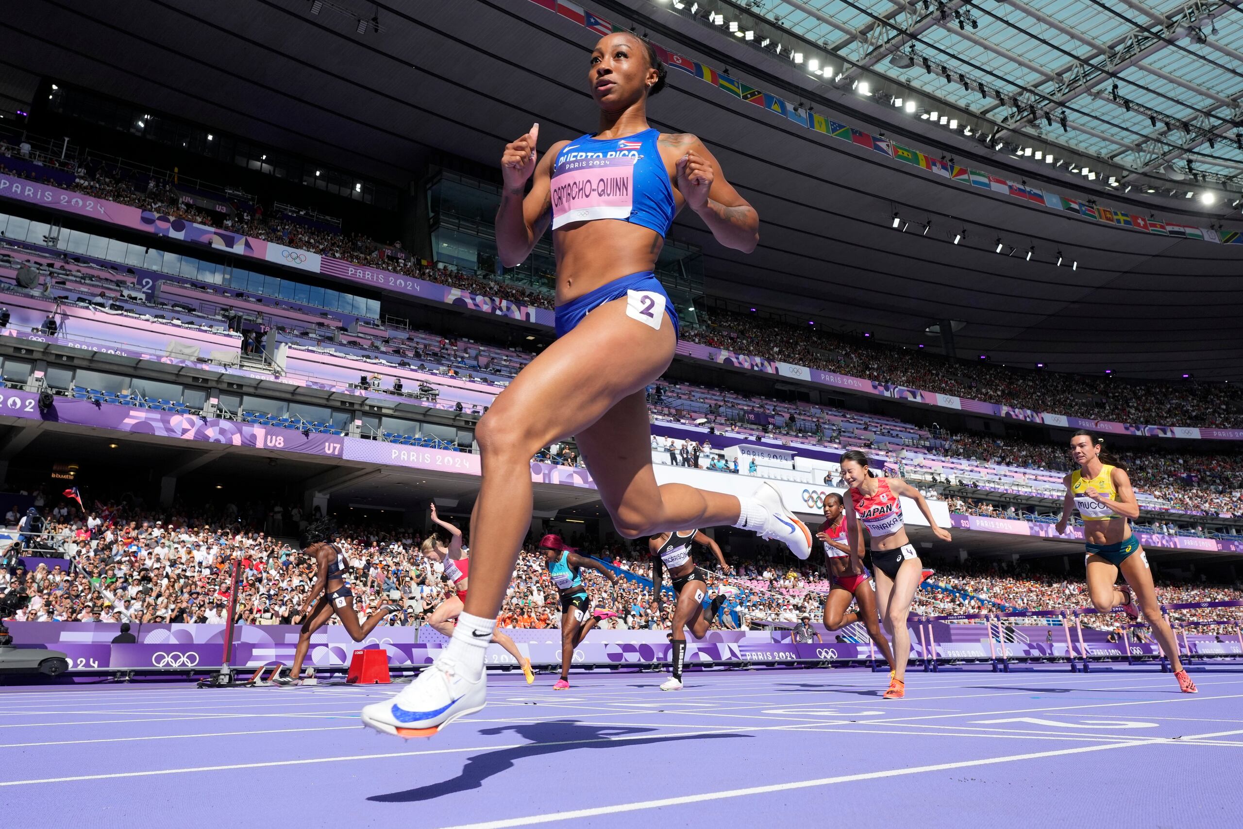 Jasmine Camacho Quinn lleva gran parte de la temporada fuera de competencias debido a la lesión del pie.