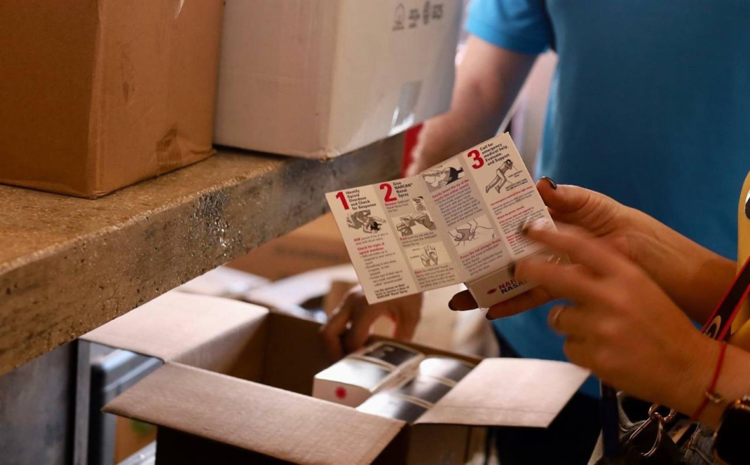 Los comerciantes recibieron adiestramiento sobre cómo utilizar la medicación.