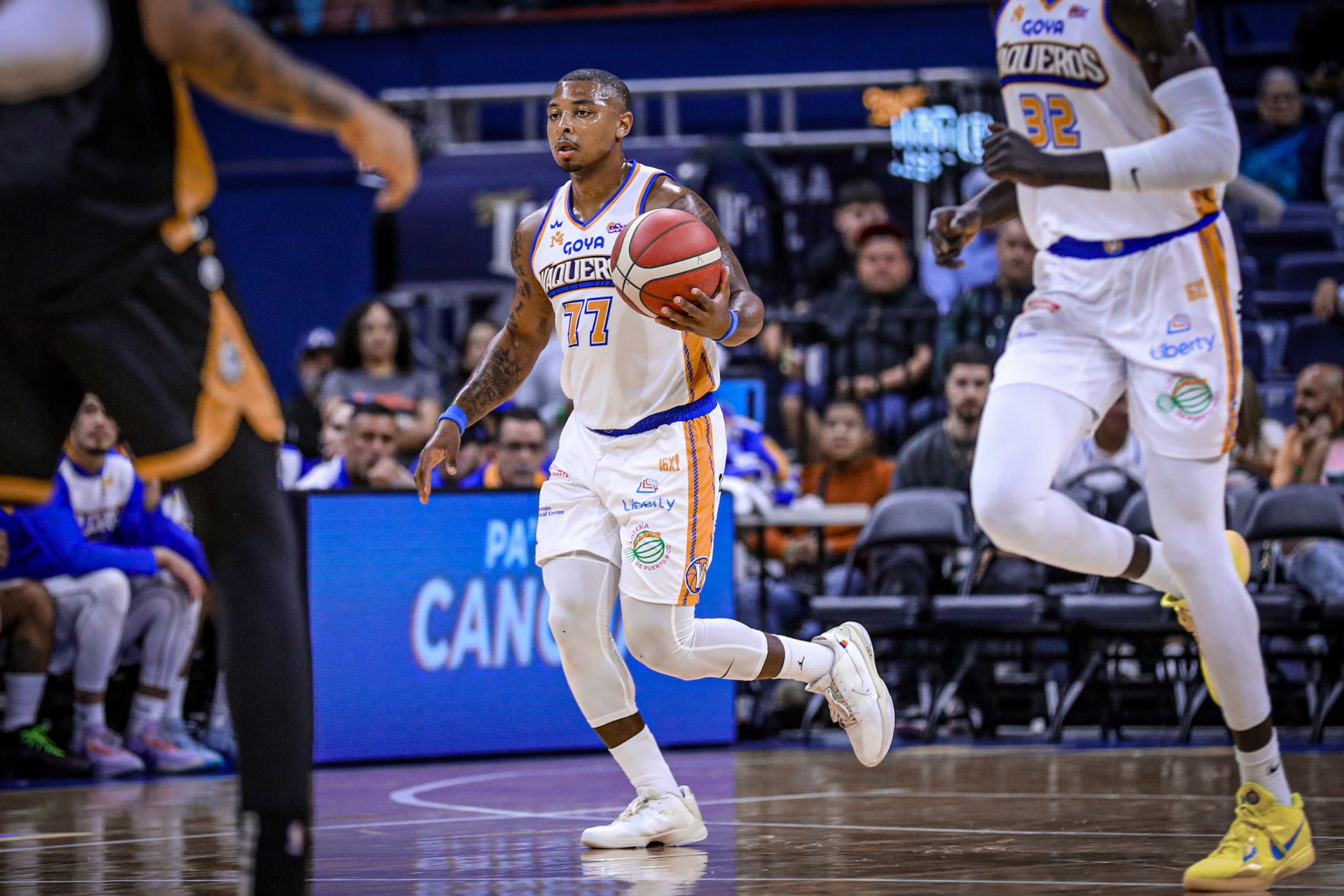 El importado armador de los Vaqueros de Bayamón, Quentin Peterson, durante el juego del jueves contra los Capitanes de Arecibo.