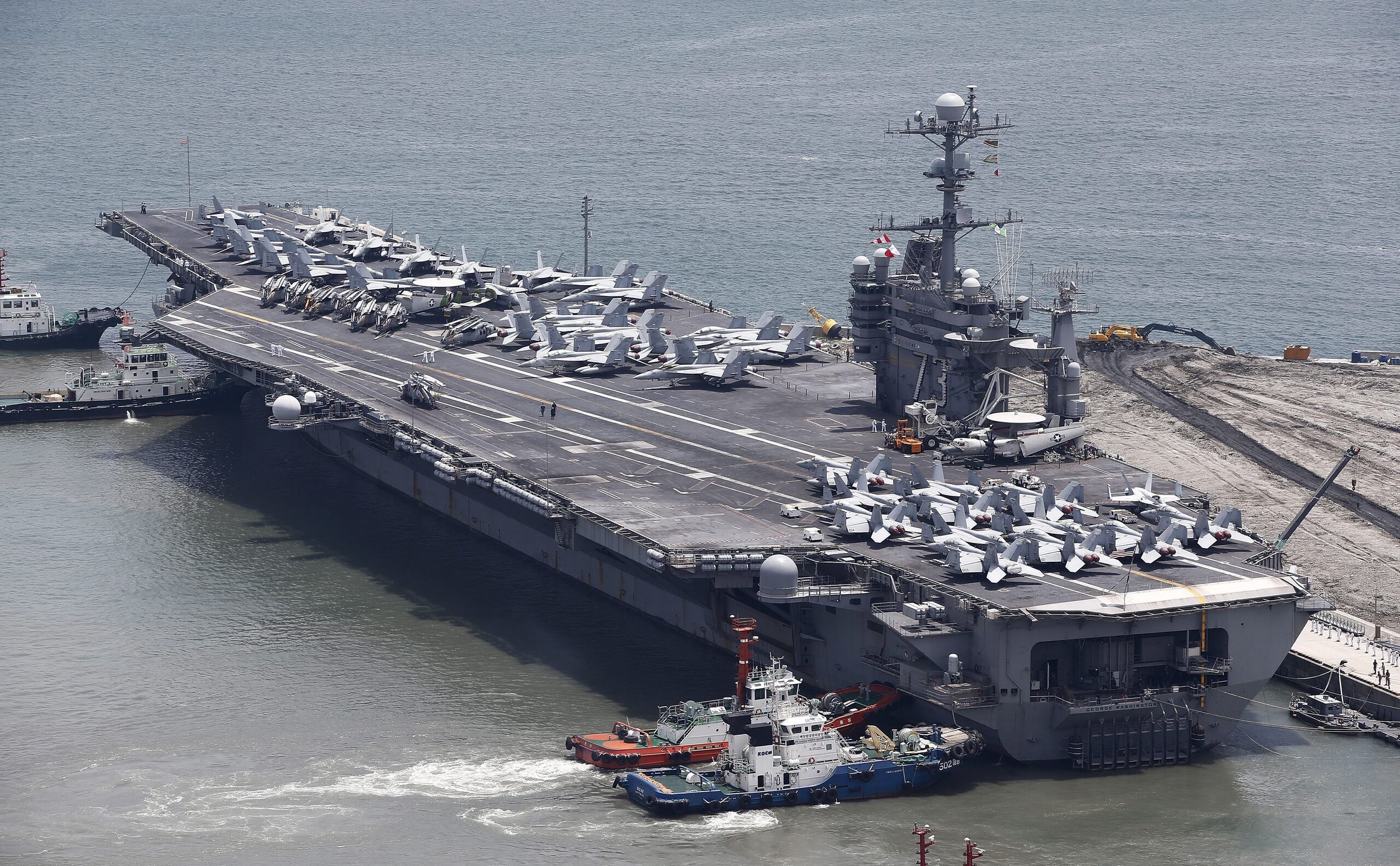 Fotografía de archivo del portaaviones estadounidense USS George Washington. EFE/Jeon Heon-Kyun