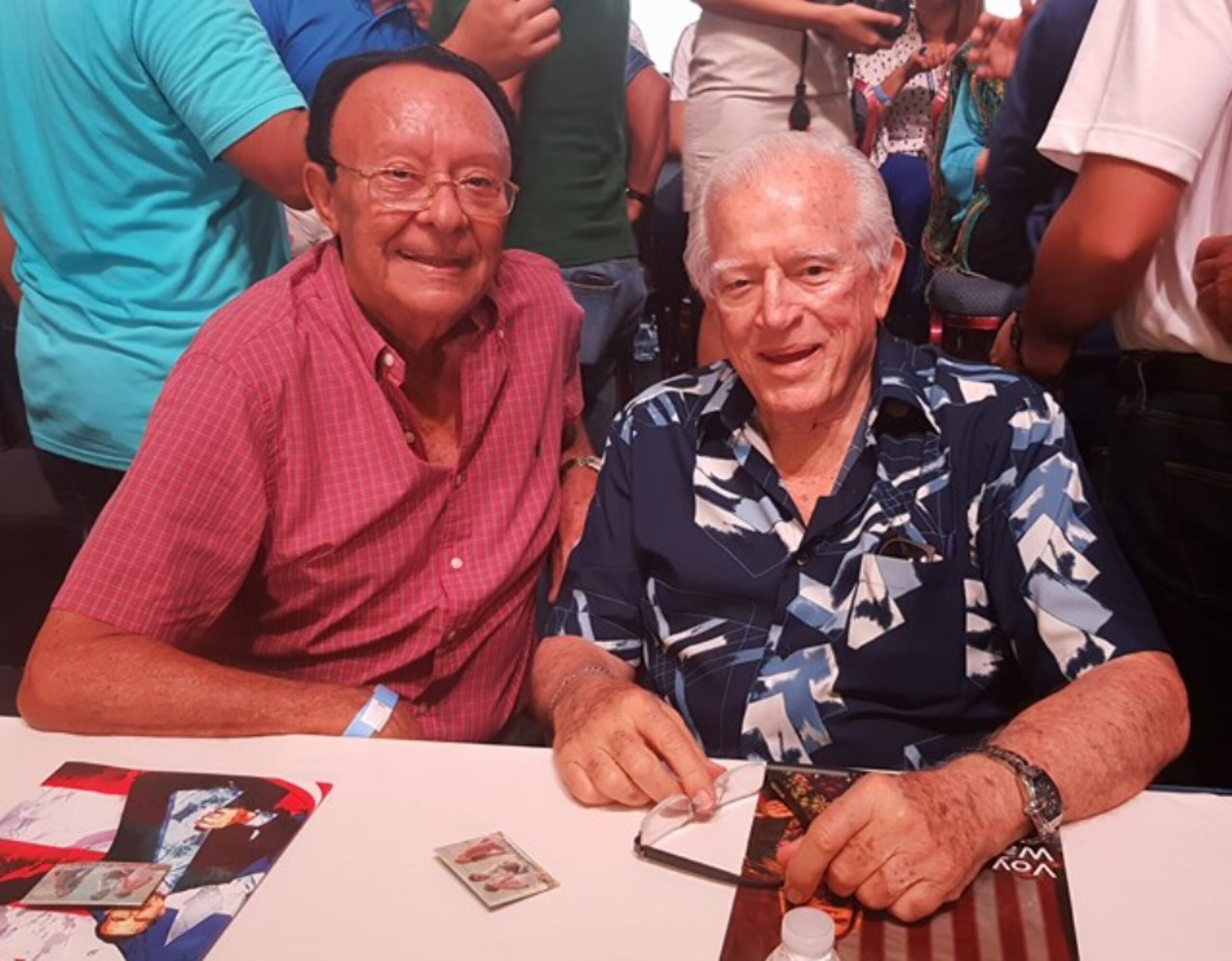 Luis Ayala Del Valle junto al exgobernador Carlos Romero Barceló.