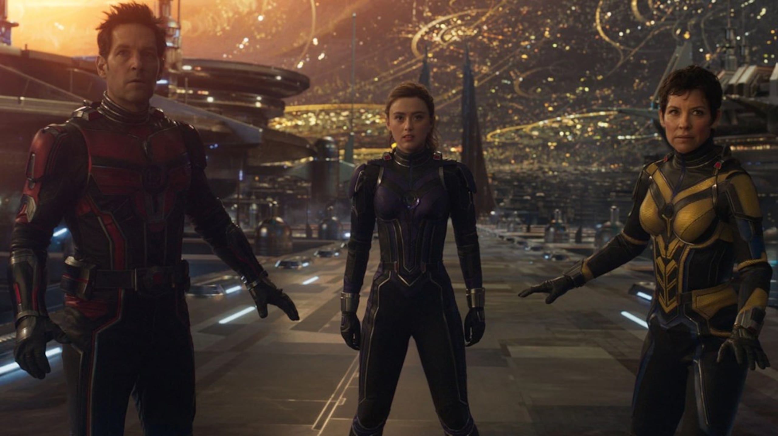 Paul Rudd, Kathryn Newton y Evangeline Lilly en la cinta "Ant-Man and the Wasp: Quantumania".