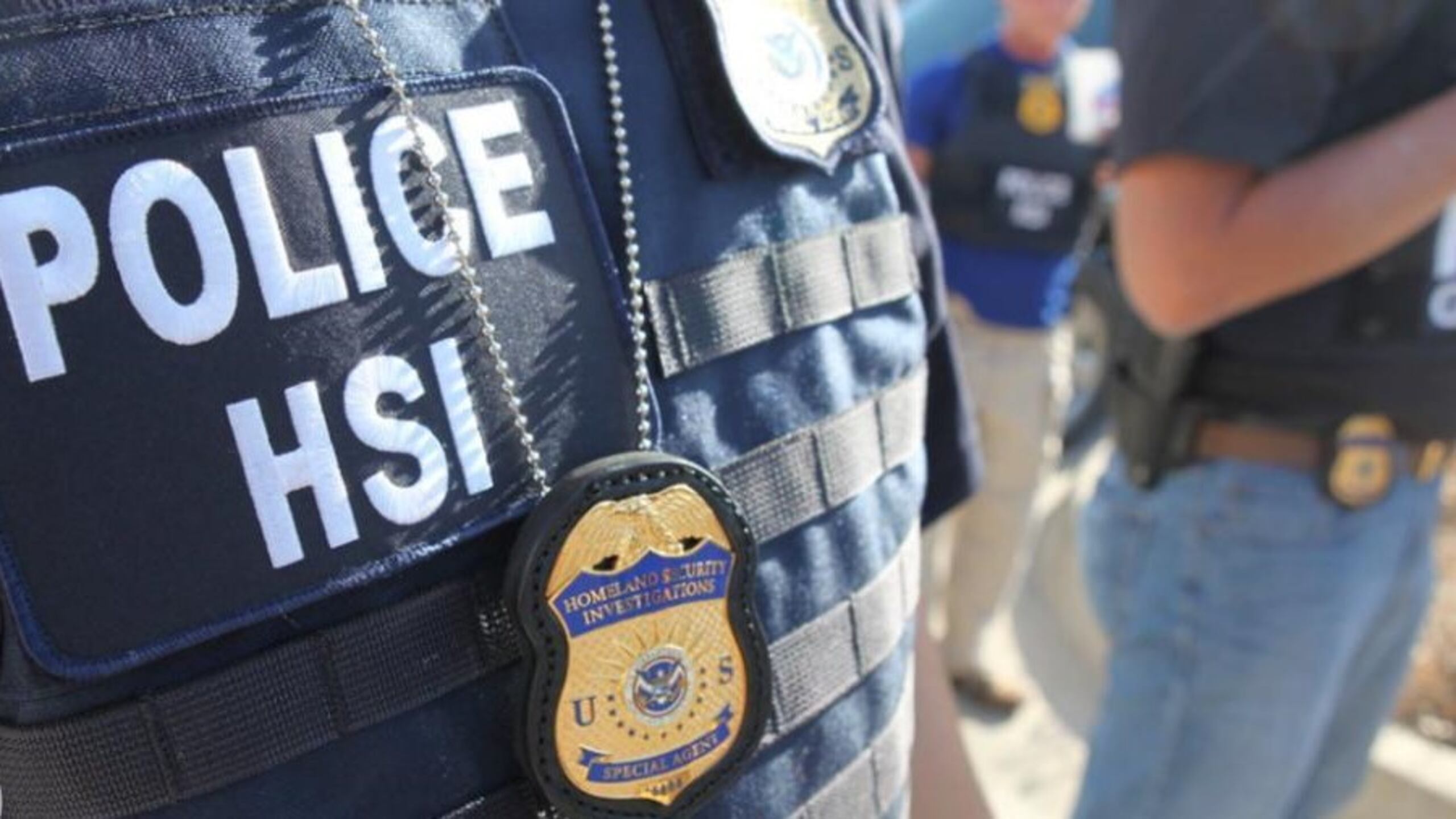 El FBI investiga el caso en colaboración con el HSI.