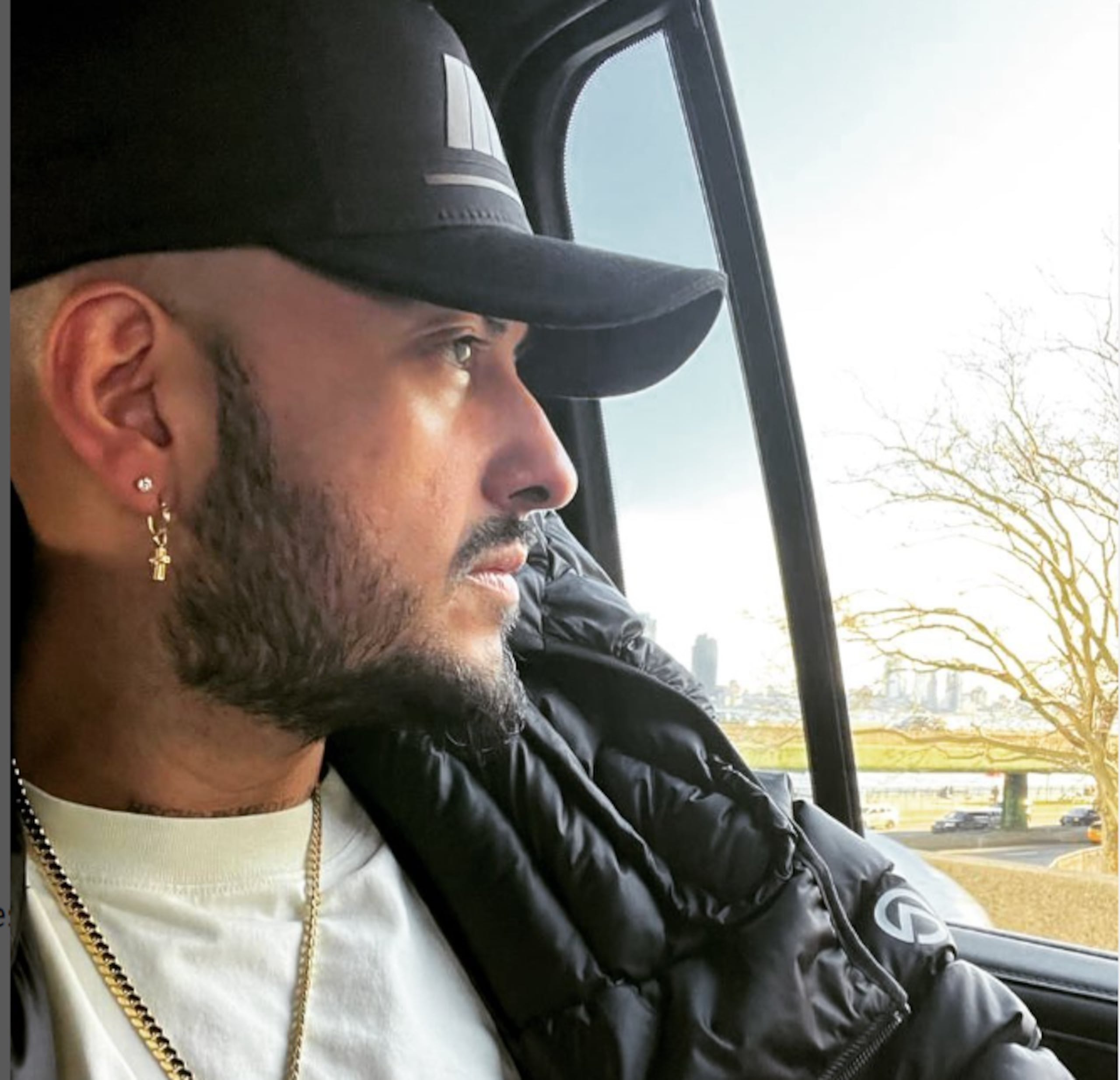 Dr. Velásquez, encontrado muerto en su residencia junto a su esposa