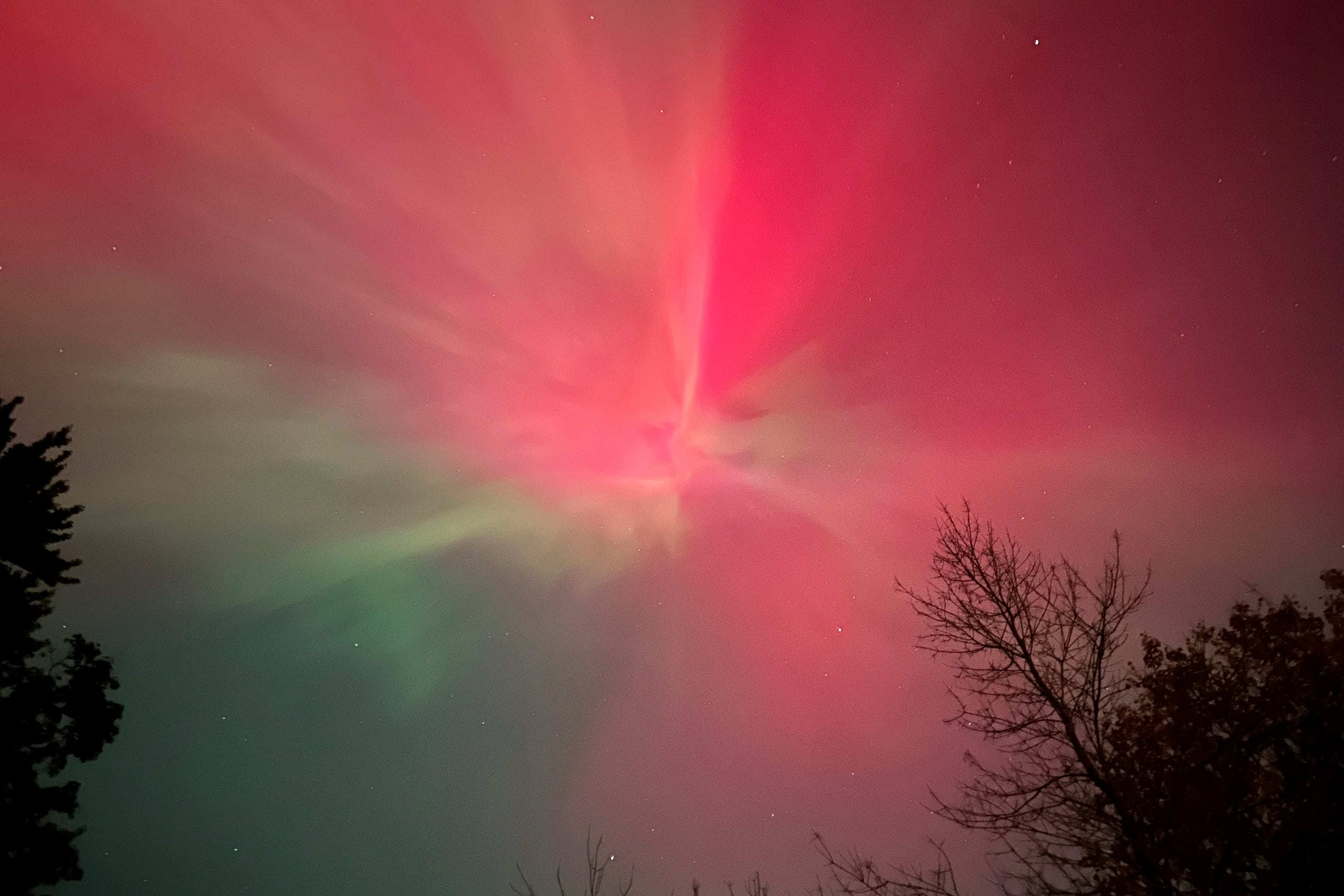 Los cielos se transformarán en tonalidades rosas, moradas, verdes y azules.