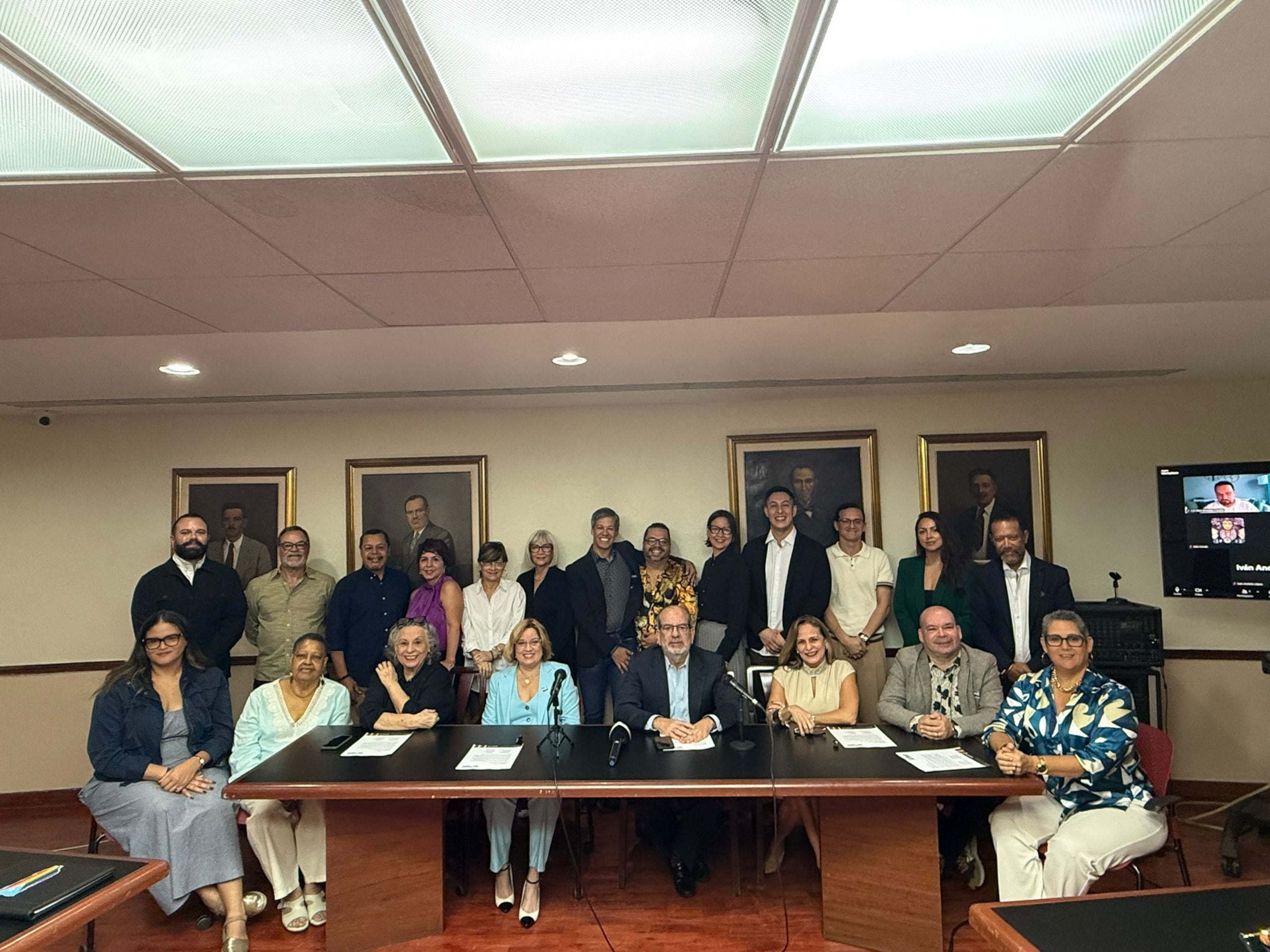 El Consejo, que tendrá la función de asesorar a la Federación en torno a diversos temas y proponer estrategias para abordarlos, está compuesto por 50 personas con amplia diversidad y trasfondo.