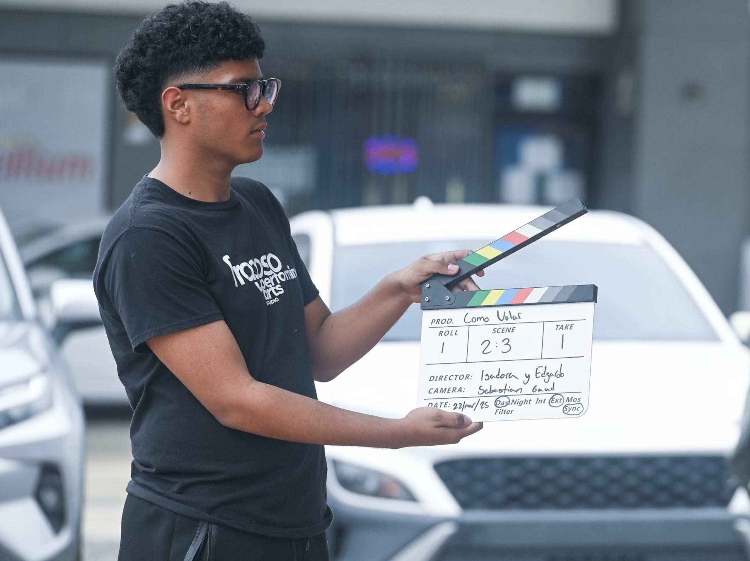 Por primera vez, la academia da el salto al mundo cinematográfico.