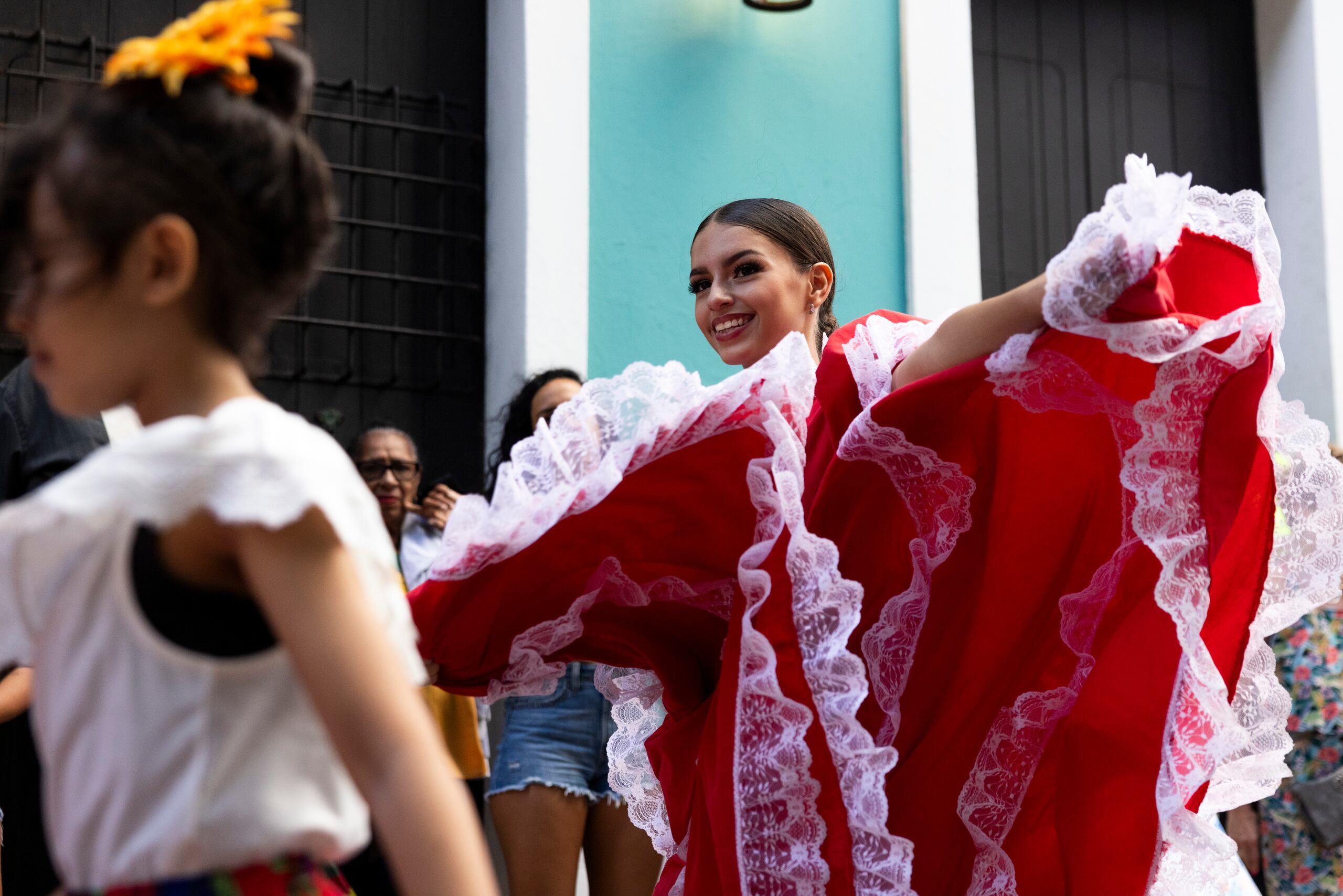 Los bailes representativos de la cultura puertorriqueña están presentes en el evento.