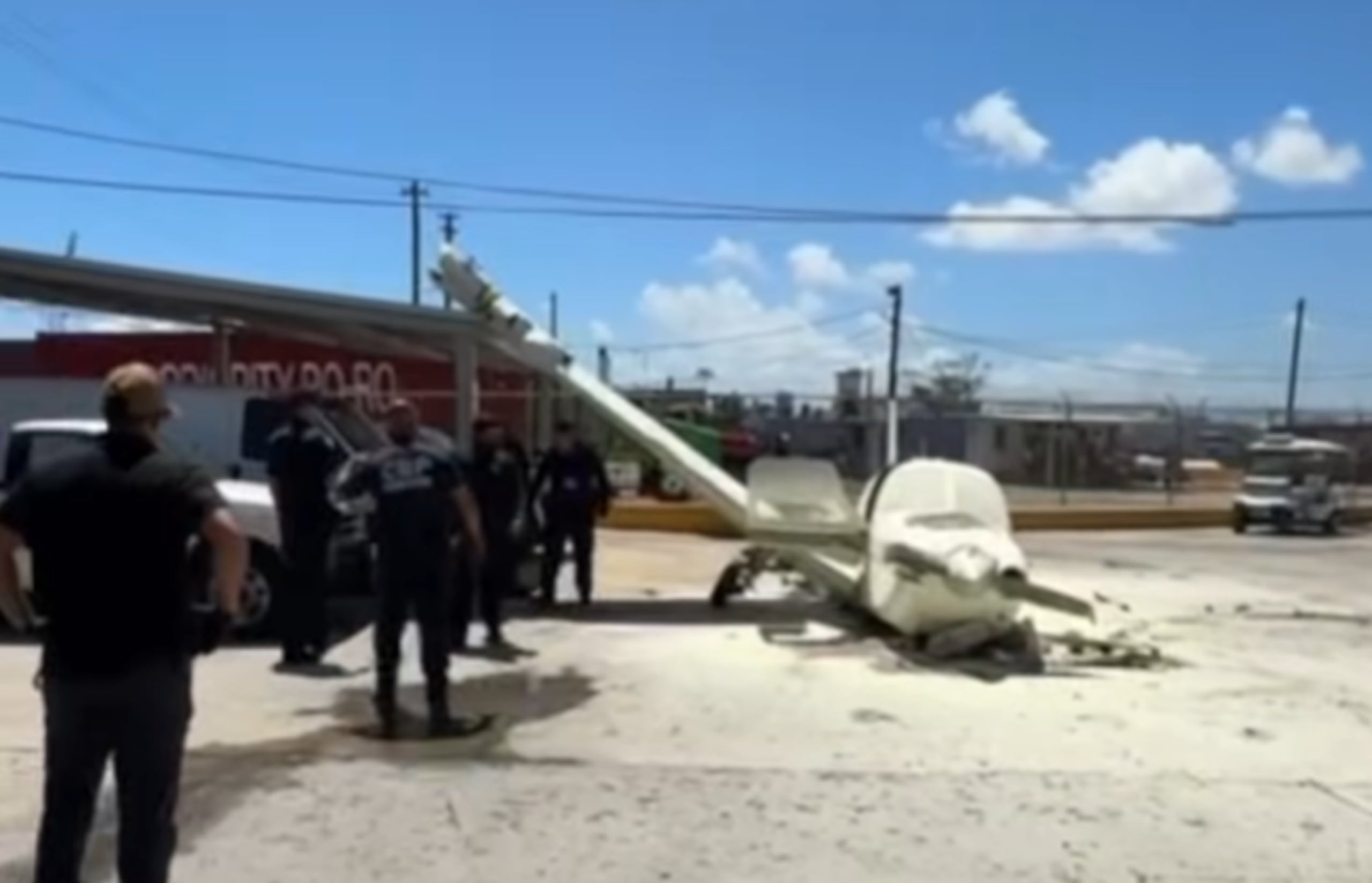 Captura del vídeo suministrado por la Autoridad de los Puerto de Puerto Rico sobre accidente con avioneta en la mañana del 21 de julio de 2025.