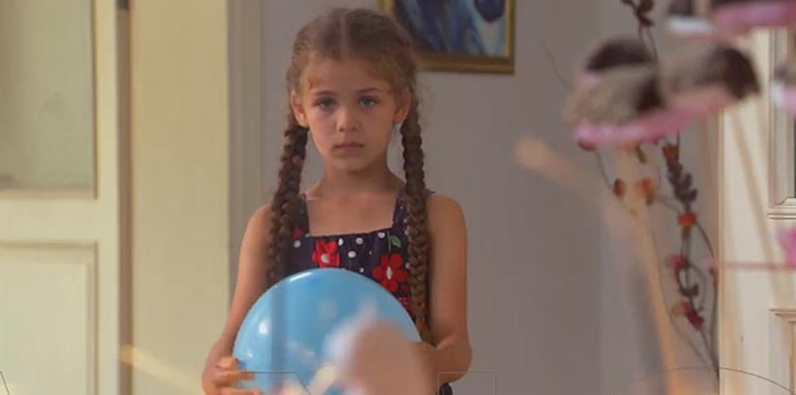 Isabella Damla Güvenilir interpretó a "Elif"