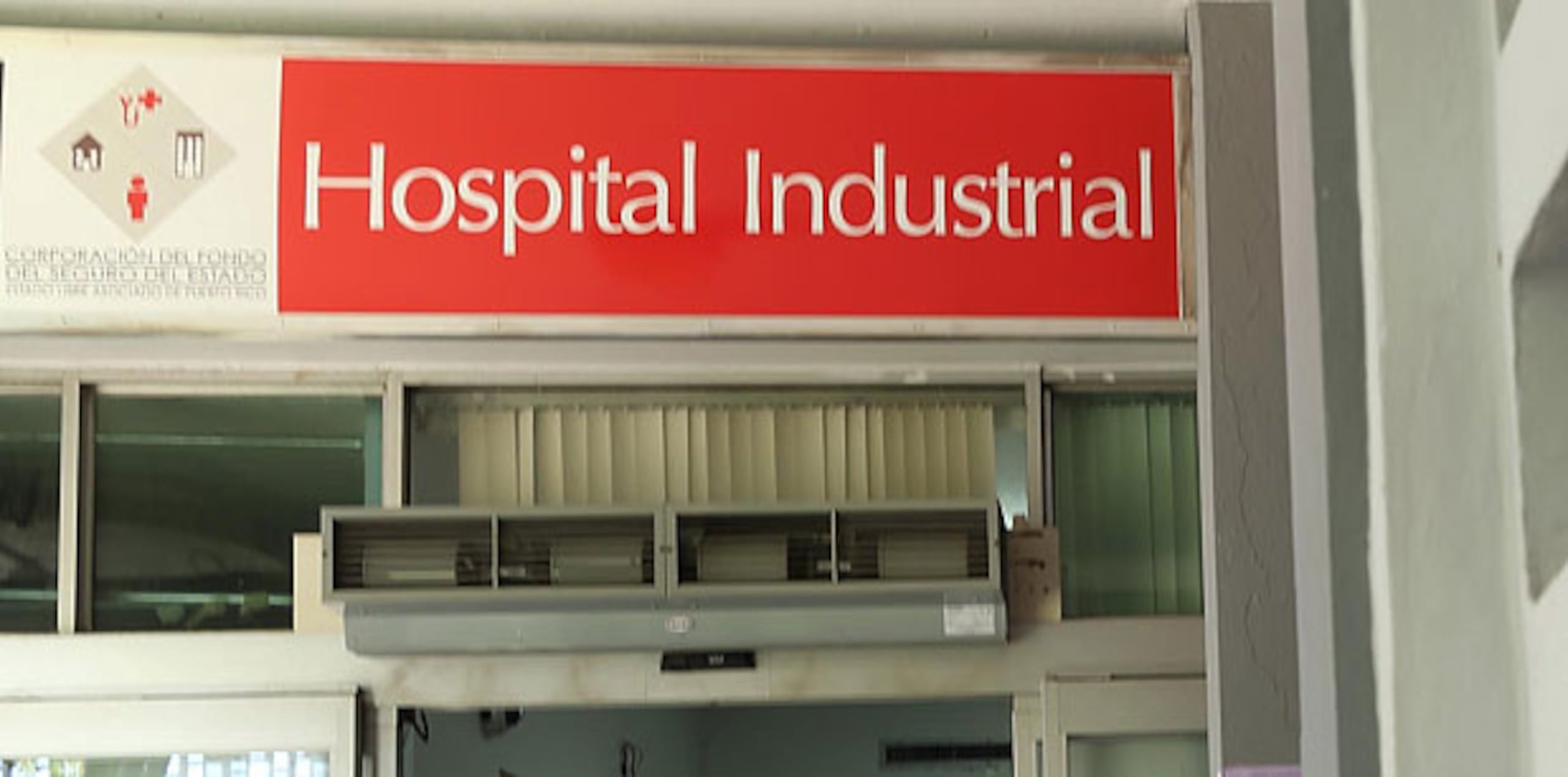 El agente quedó recluido en condición estable en el Hospital Industrial, en Río Piedras. (Archivo)