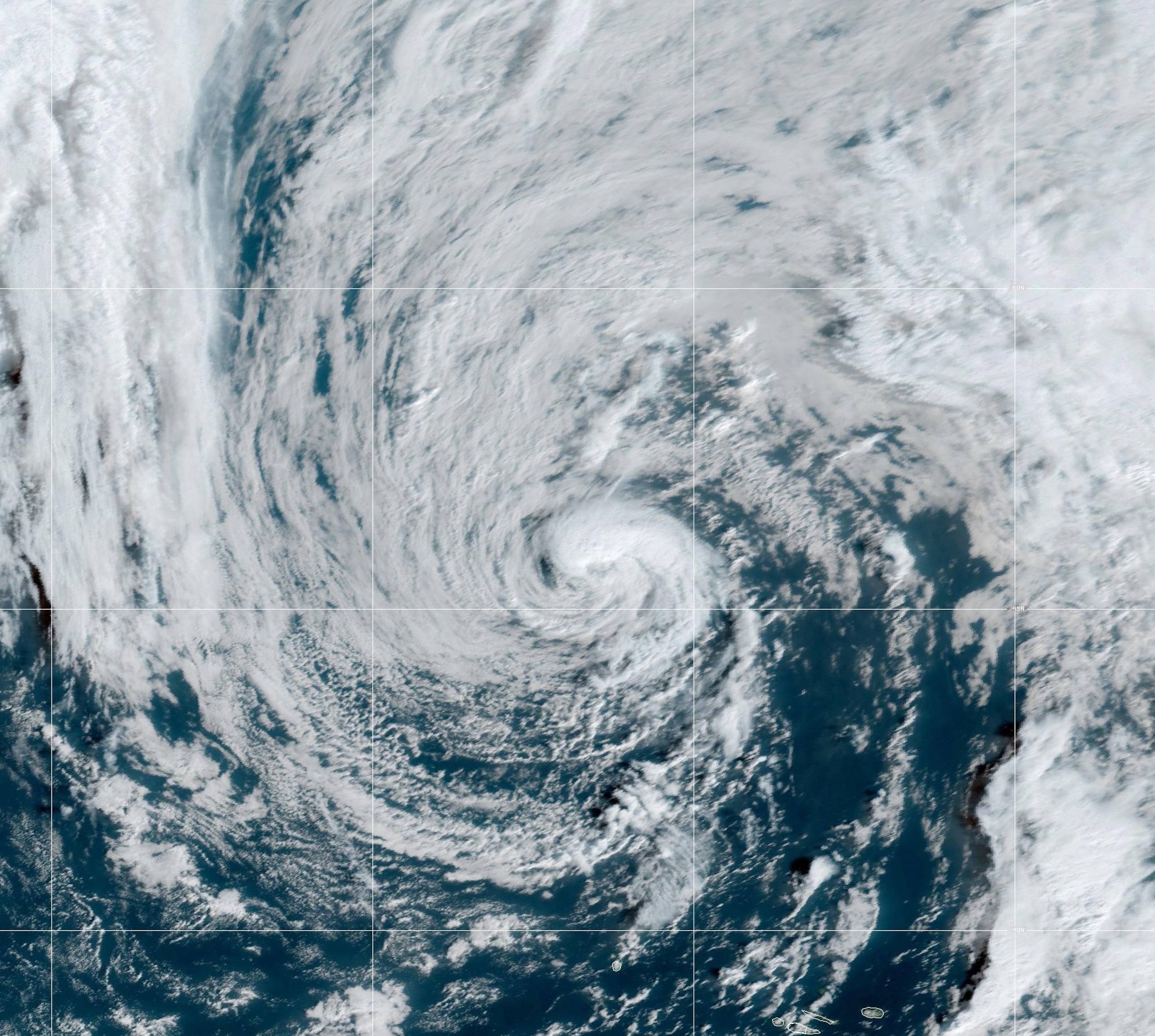 Imagen de satélite de la tormenta subtropical Karen el 10 de octubre de 2025.