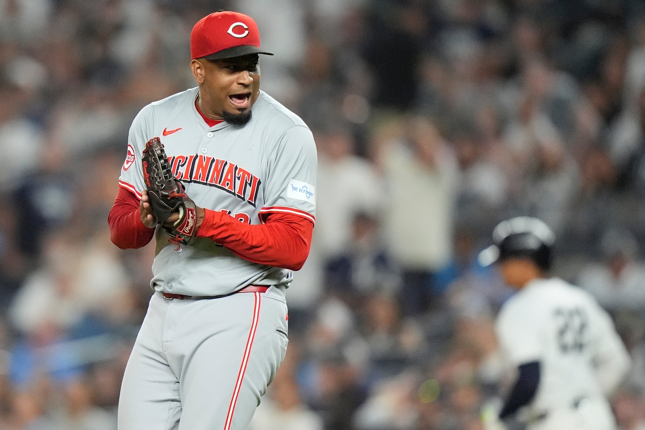 Alexis Díaz salvó dos juegos en la serie y enfrentó al mínimo de bateadores.