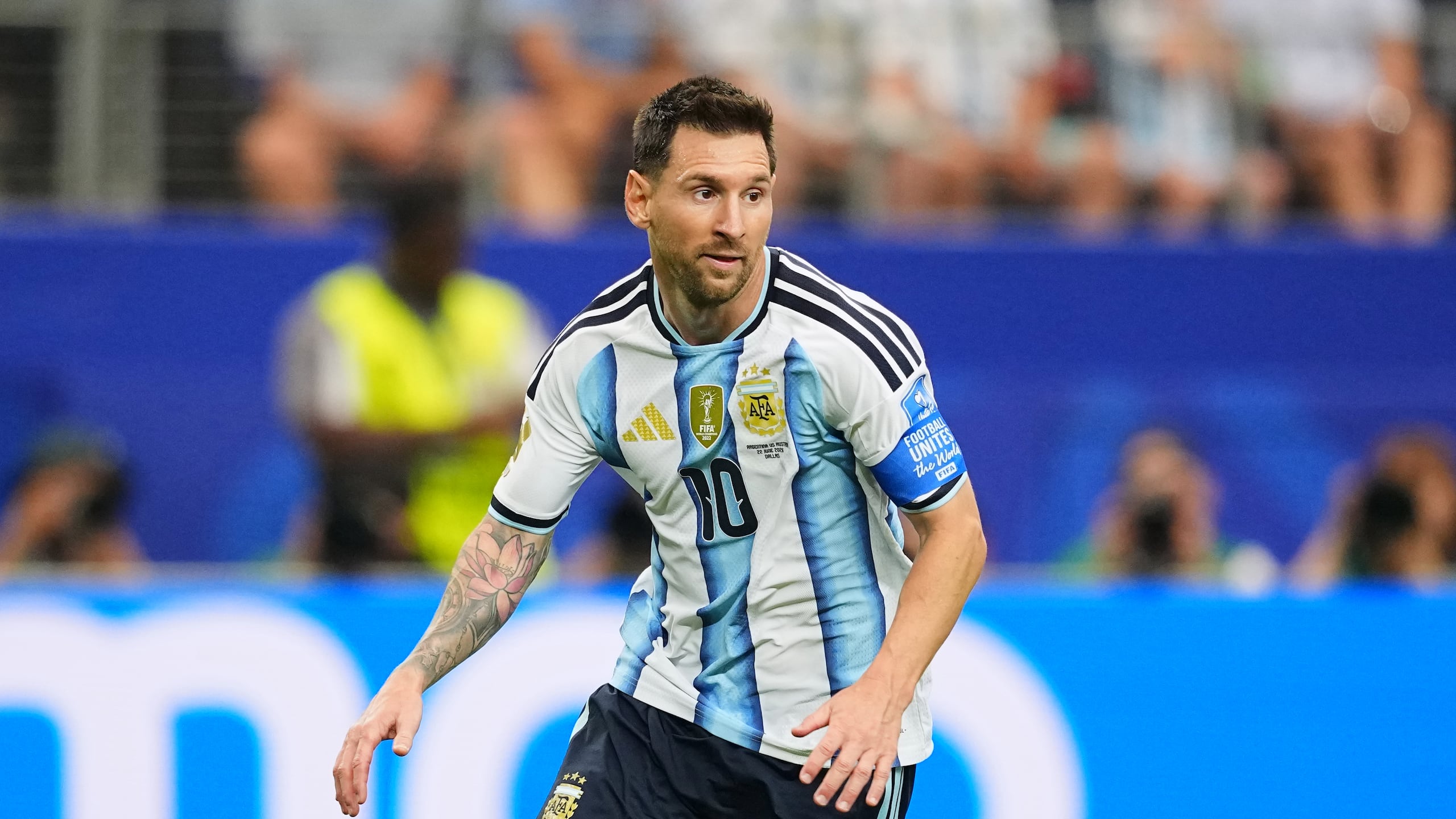 Lionel Messi durante un juego entre Argentina y Austria en el Mundial.