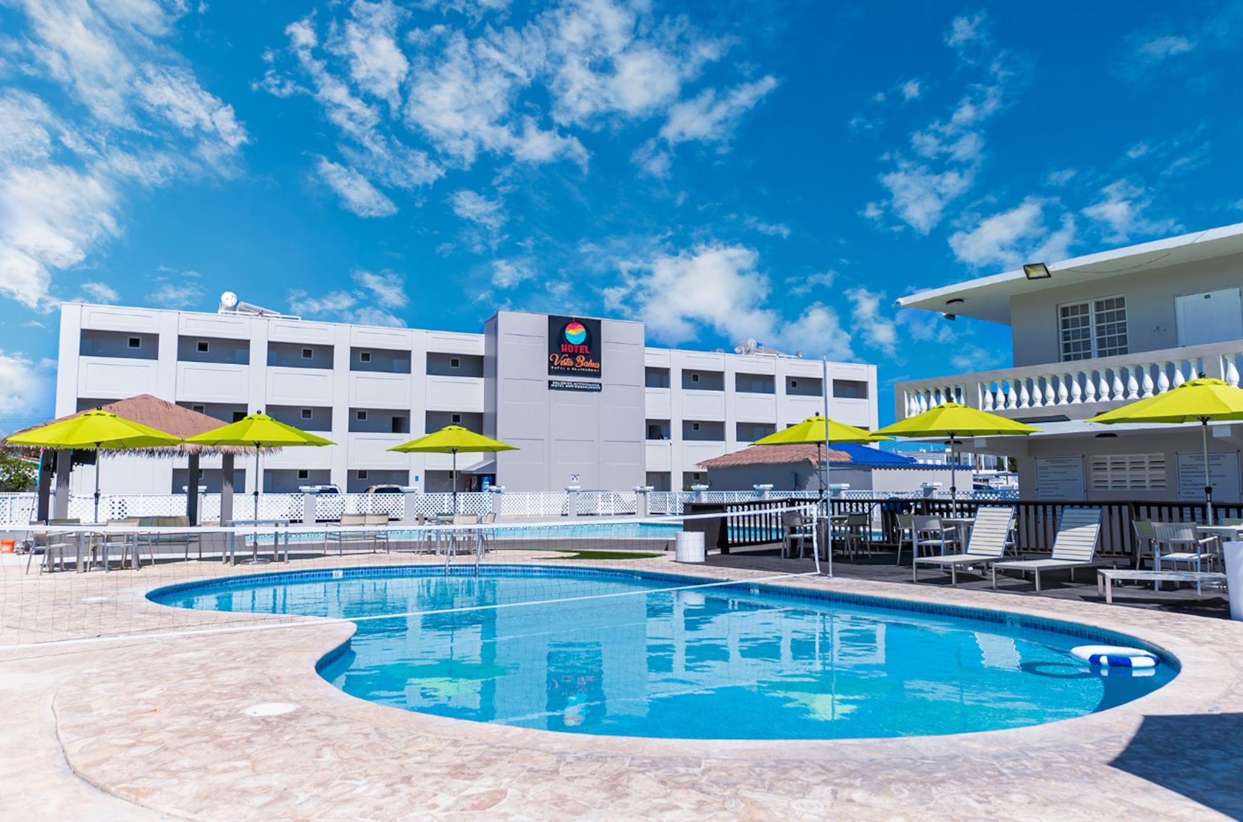 La hospedería fue remodelada a un costo de $9 millones y entre sus amenidades cuenta con 67 habitaciones con todas las comodidades.