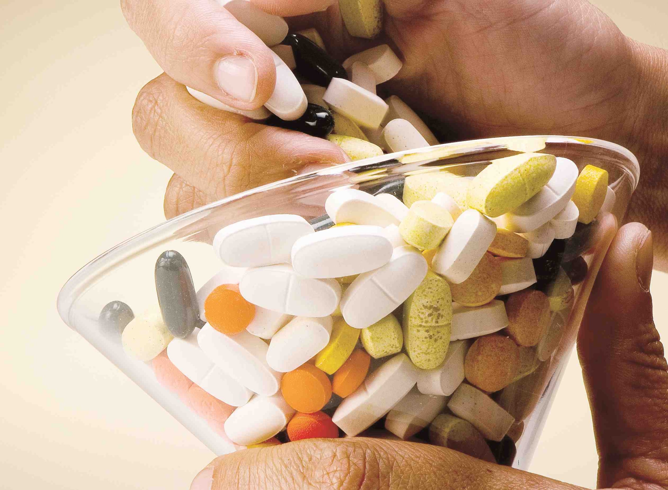 El paracetamol y el ibuprofeno son dos de los analgésicos más comunes y populares en el mundo.