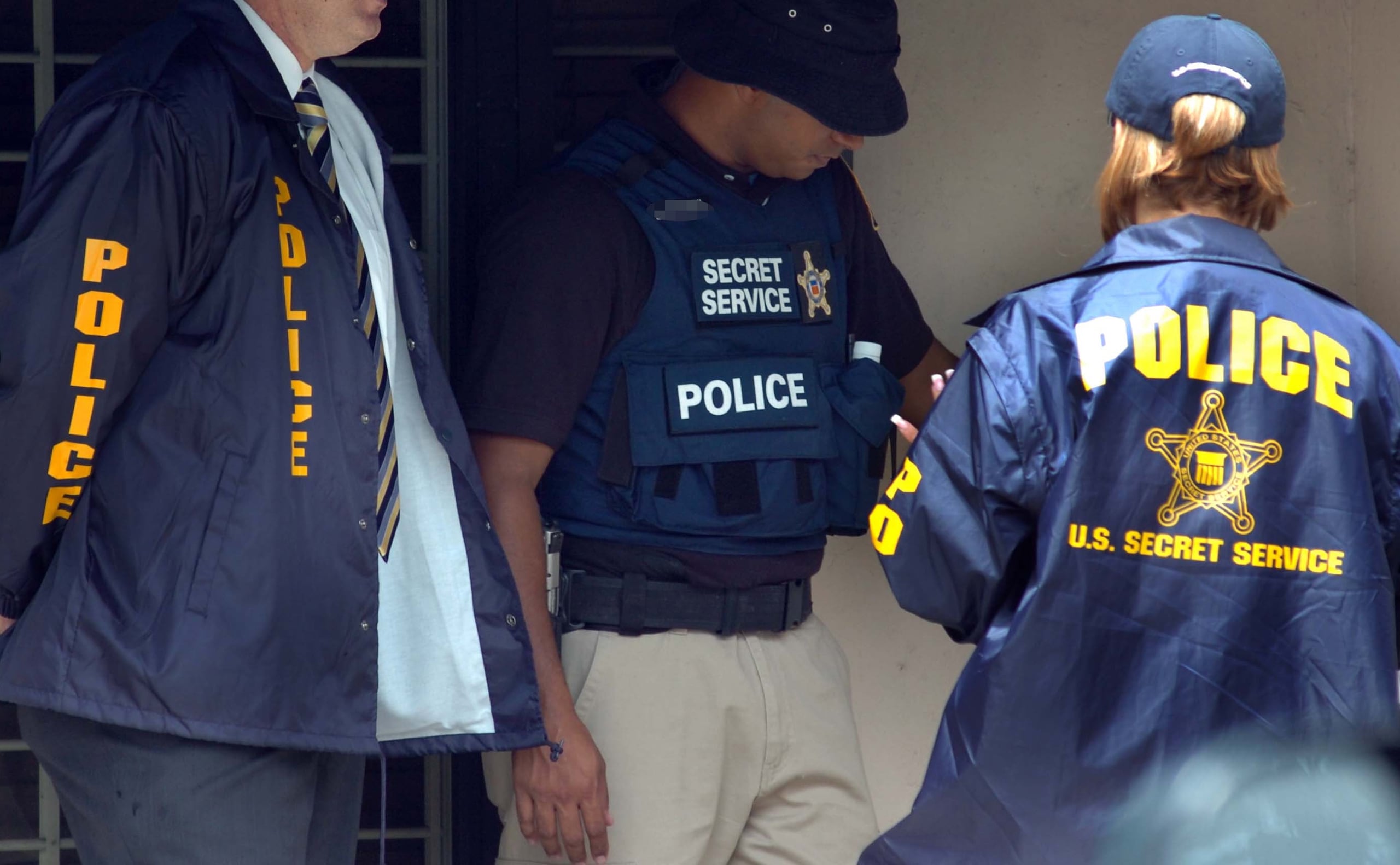 Un agente del Servicio Secreto encontró la mochila con explosivos poco después que Rodríguez hiciera un intento fallido por detonarla, disparándole con un rifle el 25 de septiembre del año pasado.