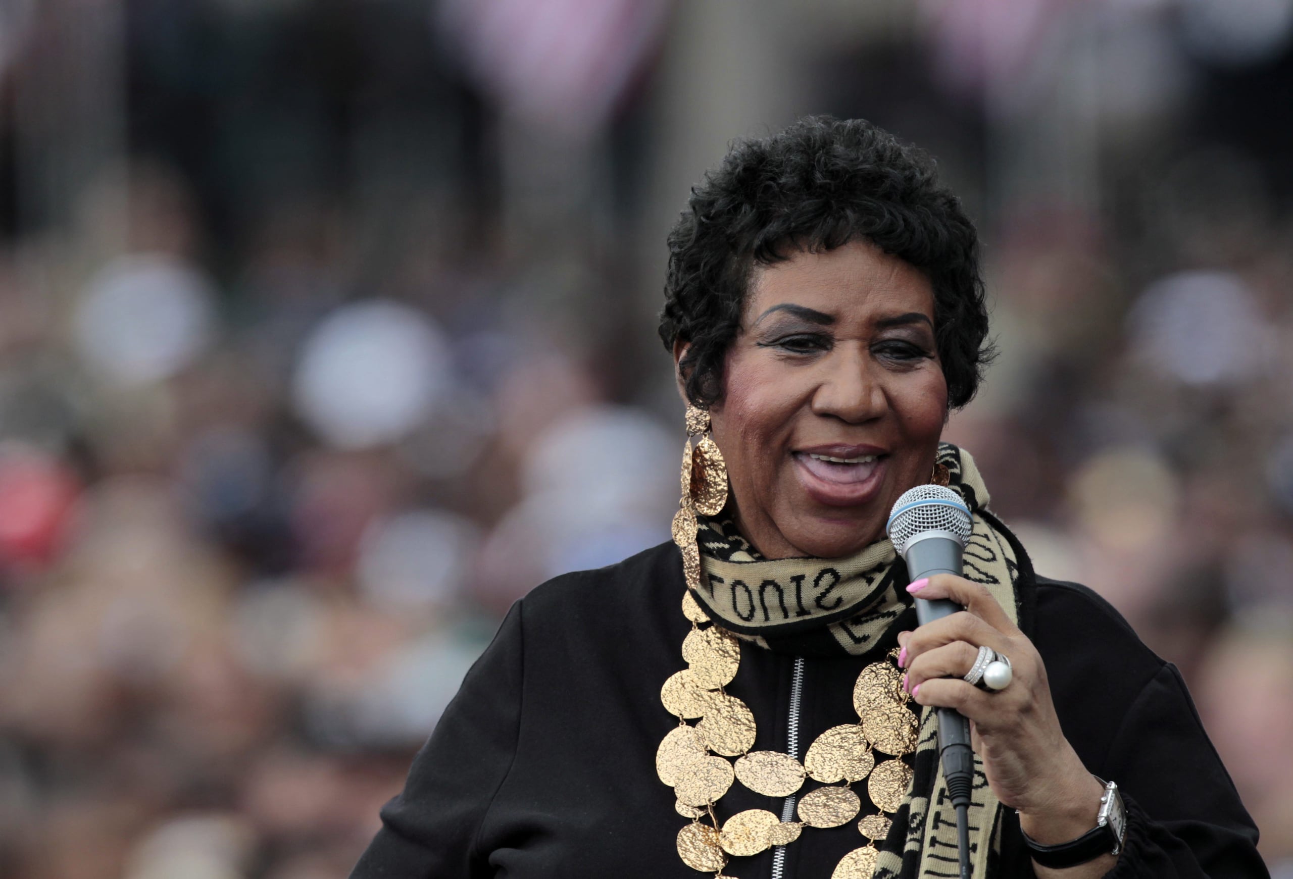 Aretha, con su interpretación y escasas variaciones al texto, cambió de raíz el tono algo machista del tema original y lo convirtió en lo que fue desde entonces, un poderoso himno feminista. (Archivo/ The Associated Press)