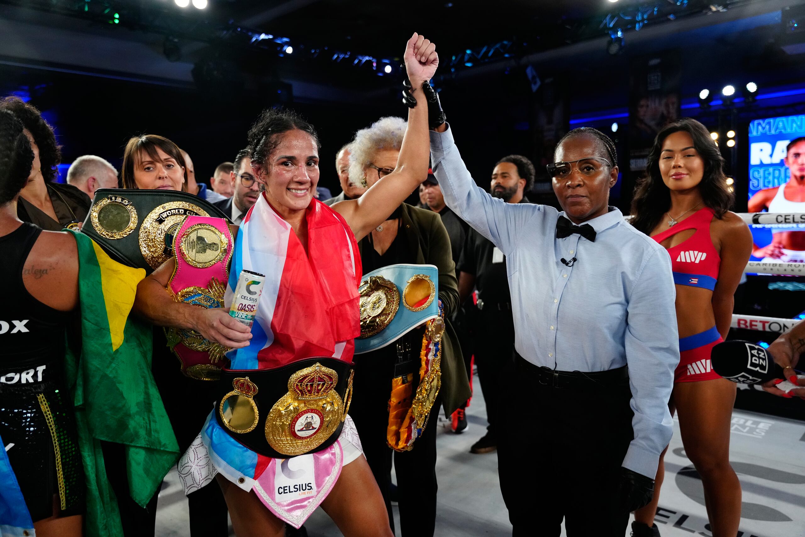 Amanda Serrano versus Danila Ramos