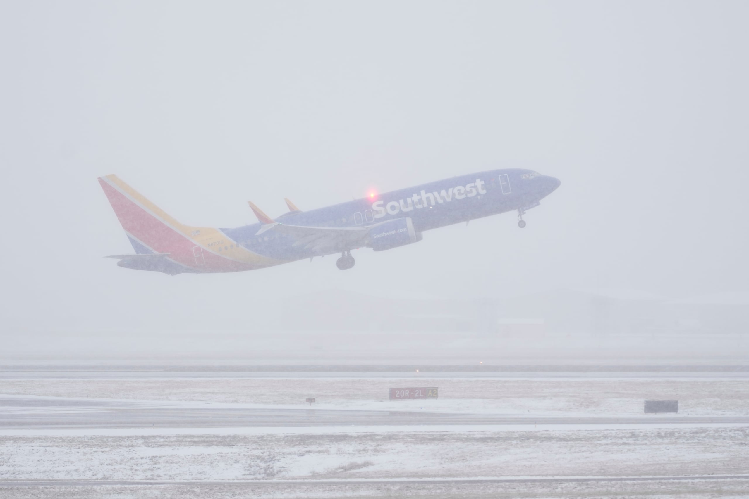 La tormenta invernal afectó el tráfico aéreo en múltiples aeropuertos, provocando atrasos y cancelaciones en vuelos desde y hacia San Juan.