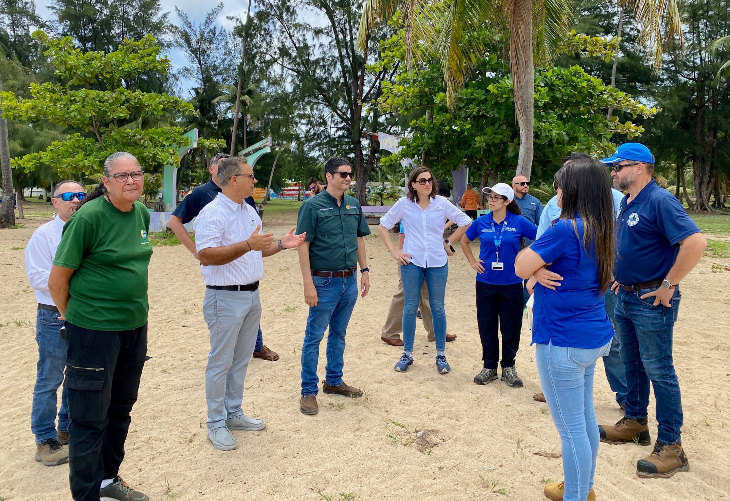 Hace un año, el representante Ángel Matos realizó una vista ocular en el balneario La Monserrate en Luquillo para conocer el estado de las instalaciones.