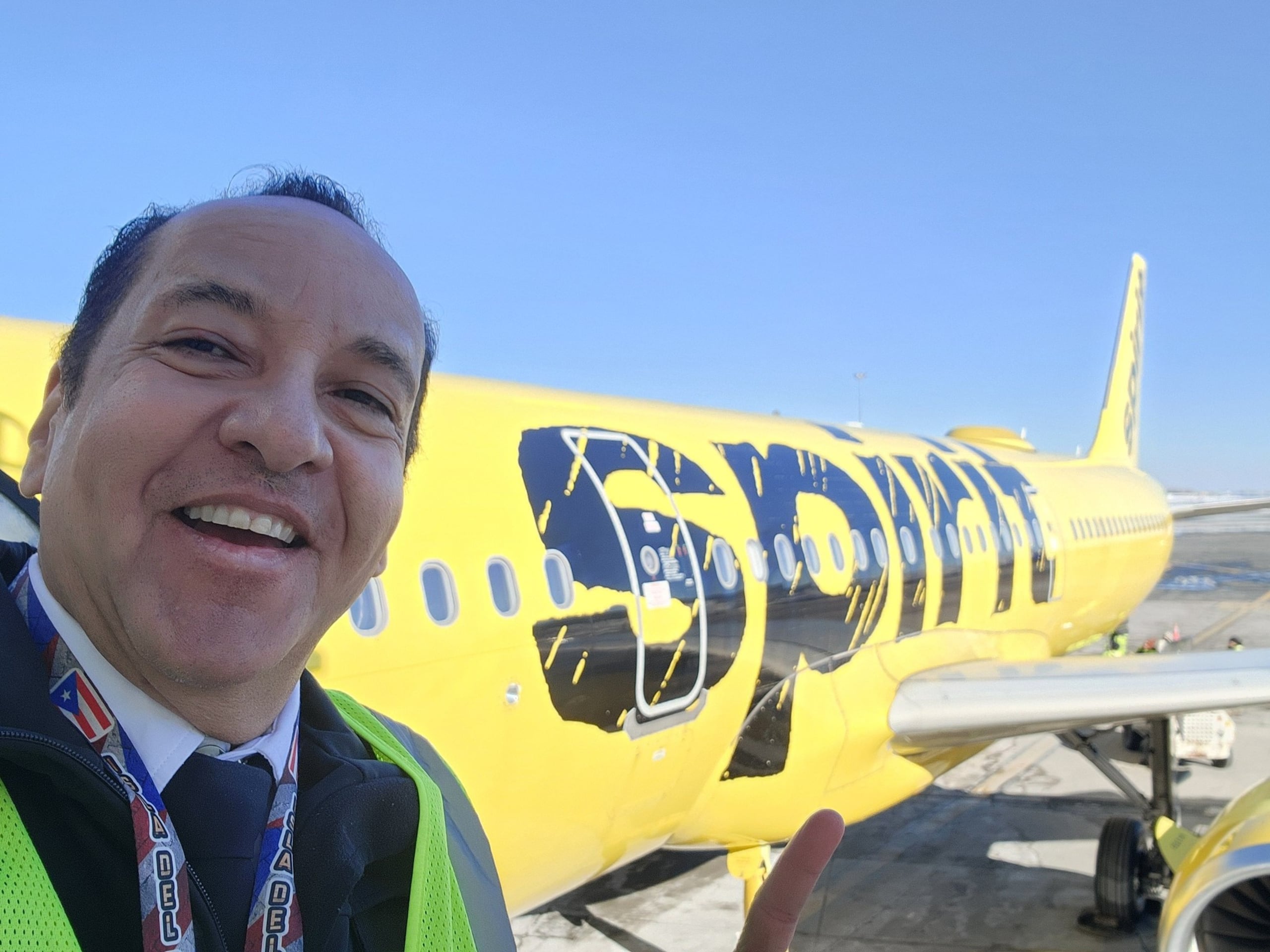 El capitán recordó con nostalgia cada vuelo, cada compañero de trabajo y cada pasajero que formó parte de una etapa que describió como “un viaje increíble".