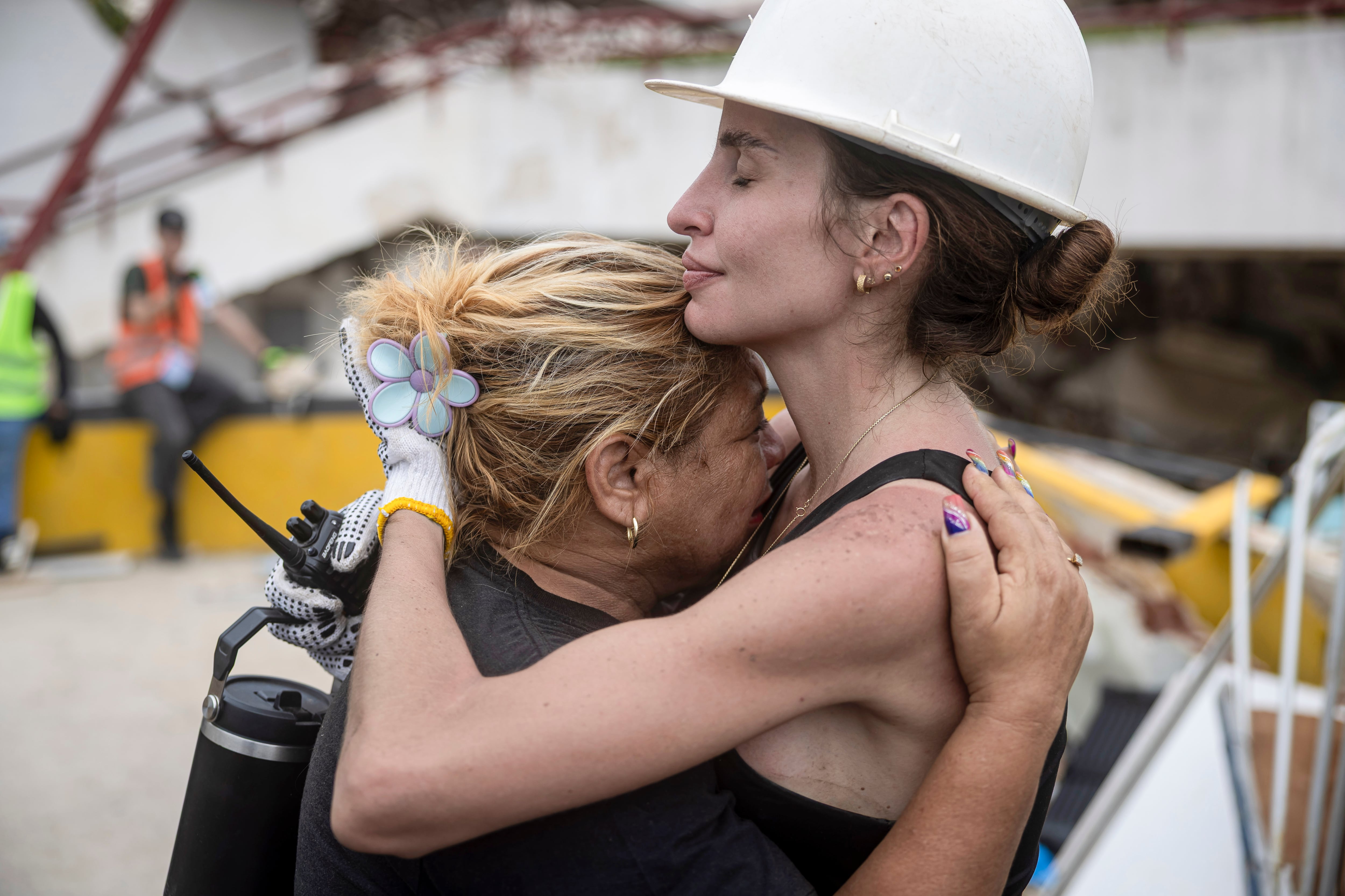 Imagen de la cobertura de: Sigue en aumento la cifra de fallecidos por los terremotos en Venezuela