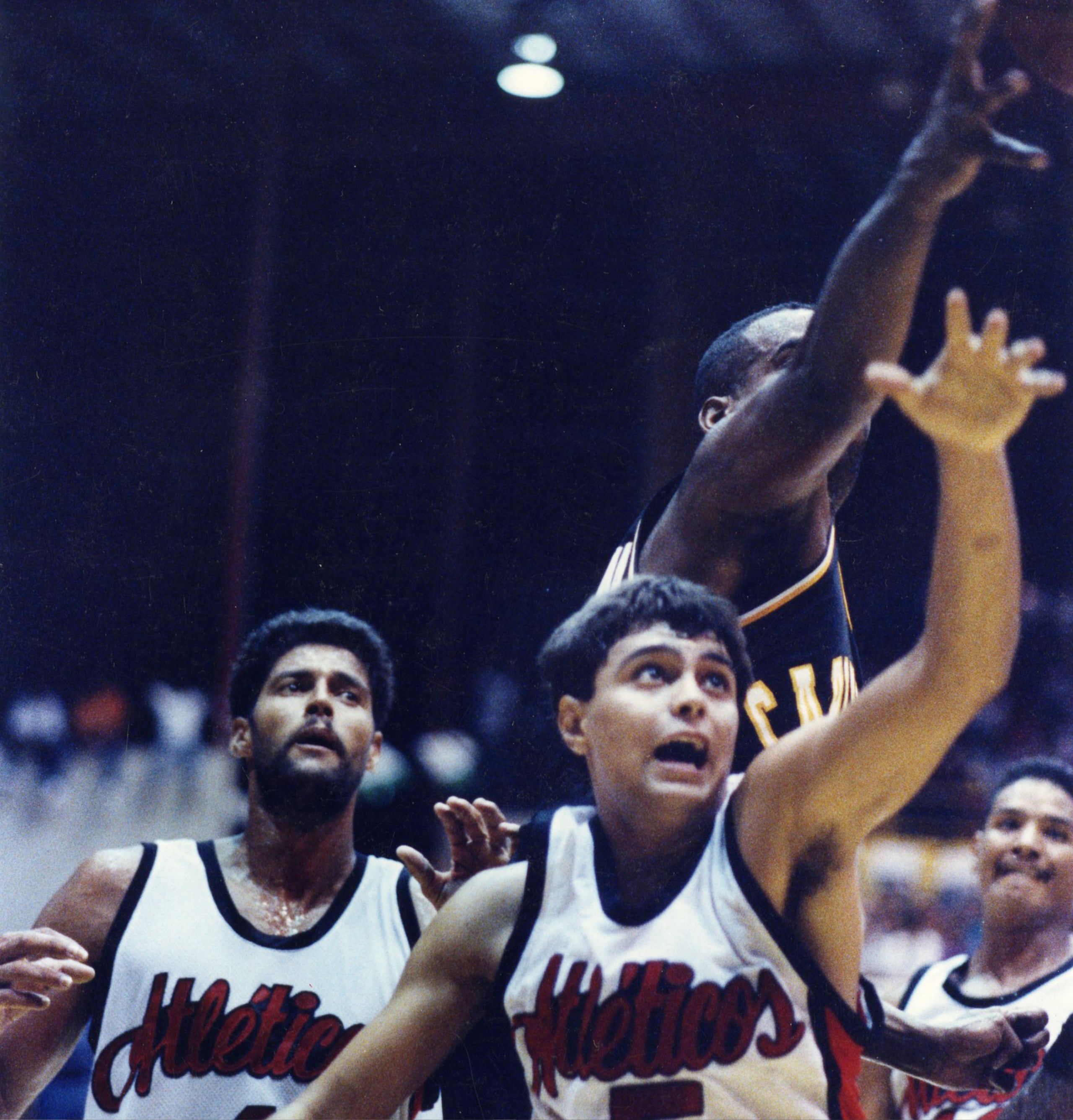 Eddie Casiano y José "Piculín" Ortiz durante su época como jugadores de los Atléticos de San Germán.