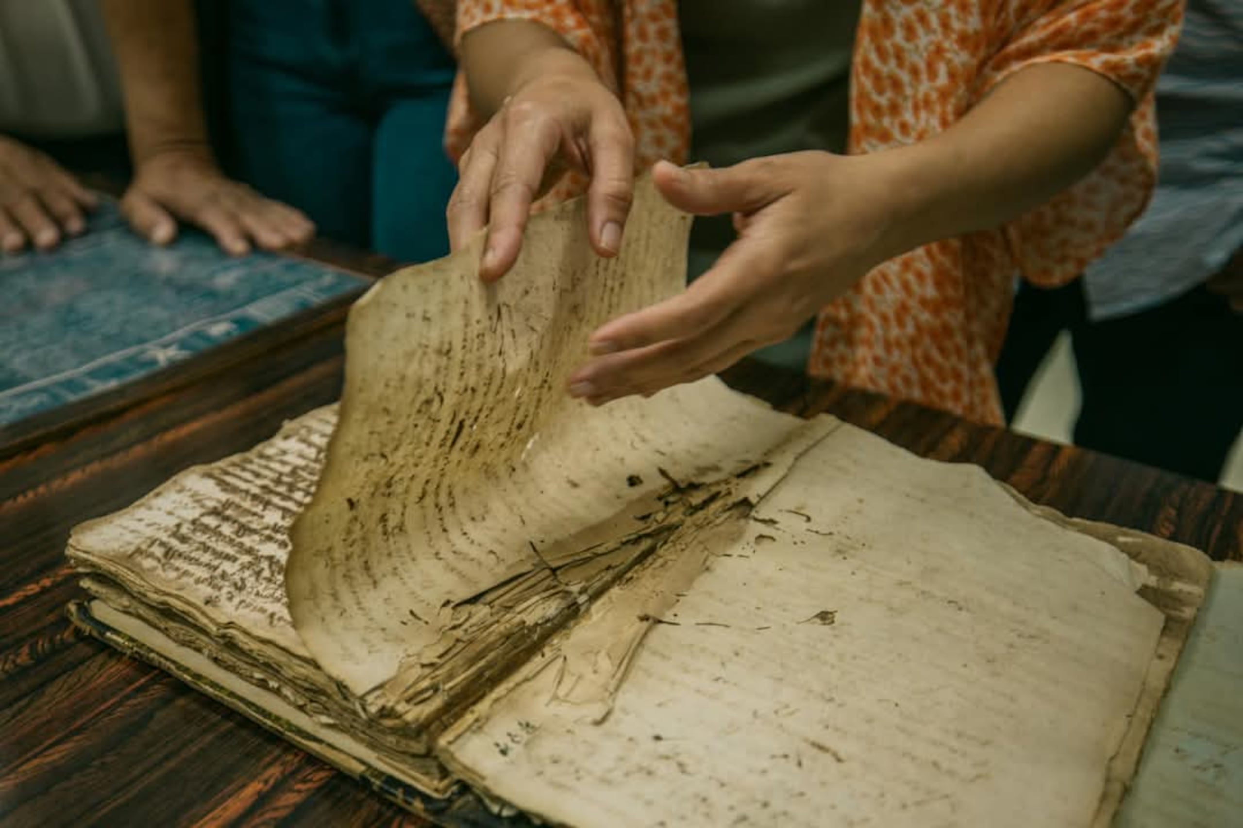 Documentos históricos que fueron digitalizados en San Germán.