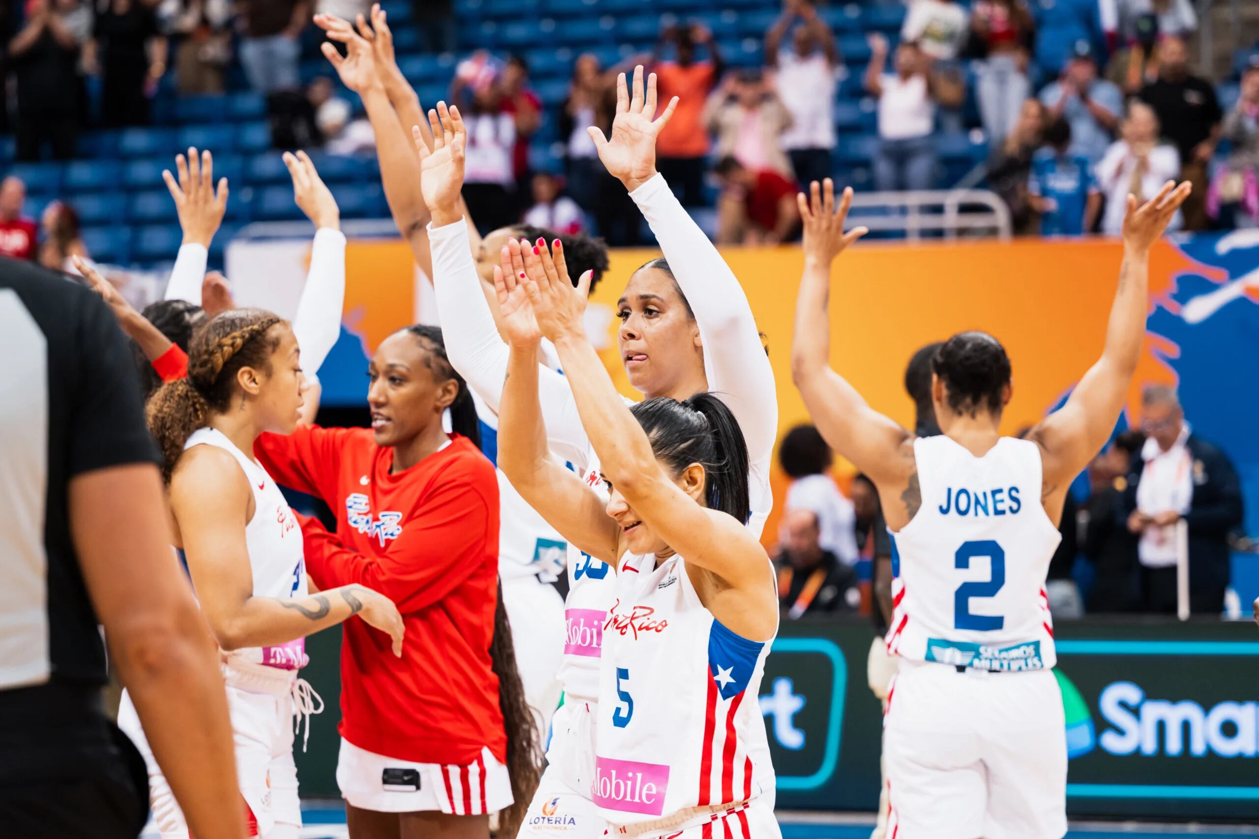 El equipo boricua tras la victoria ante Senegal.