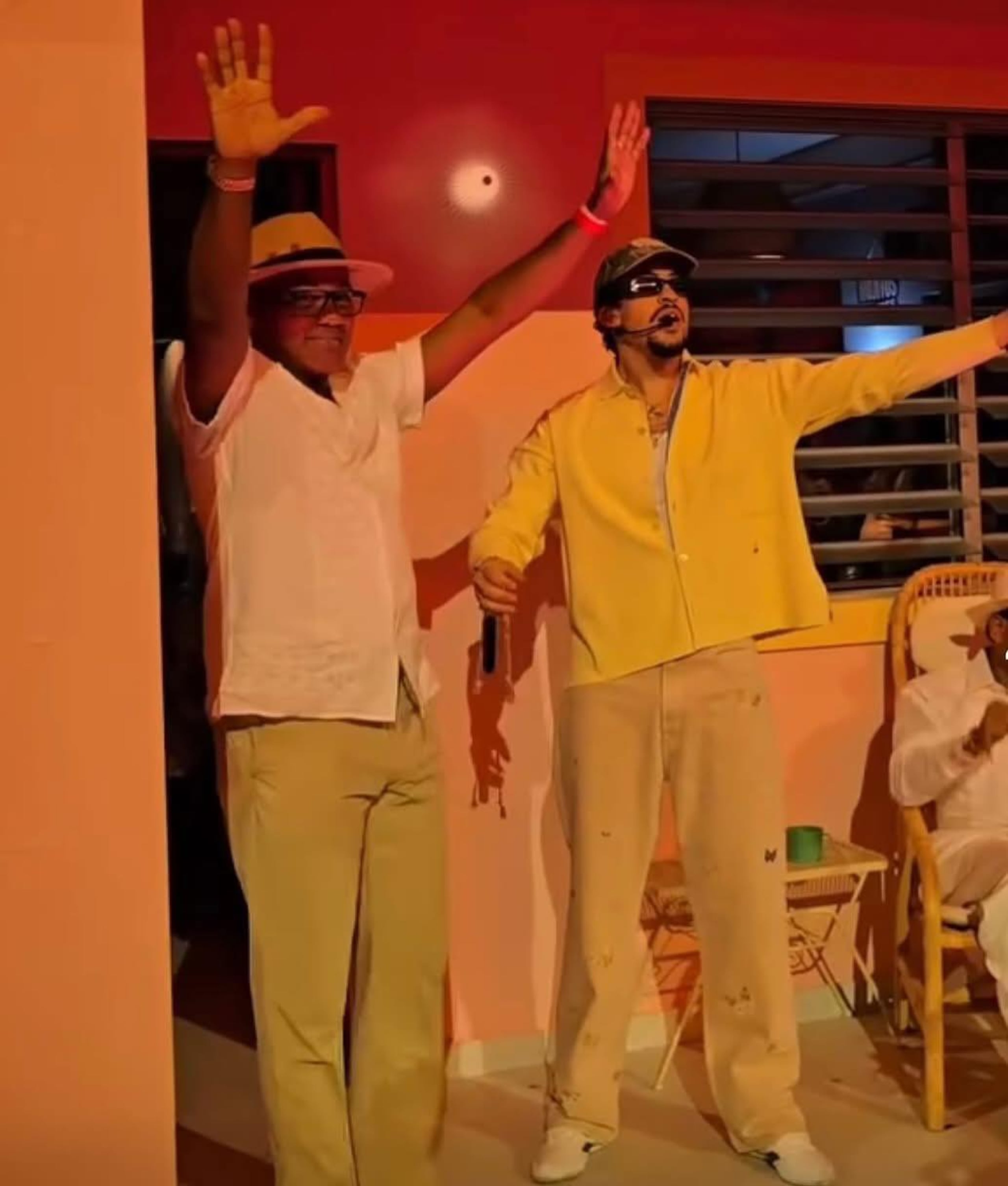 La aparición de Félix "Tito" Trinidad junto a Bad Bunny enloqueció a la multitud que asistió al evento.