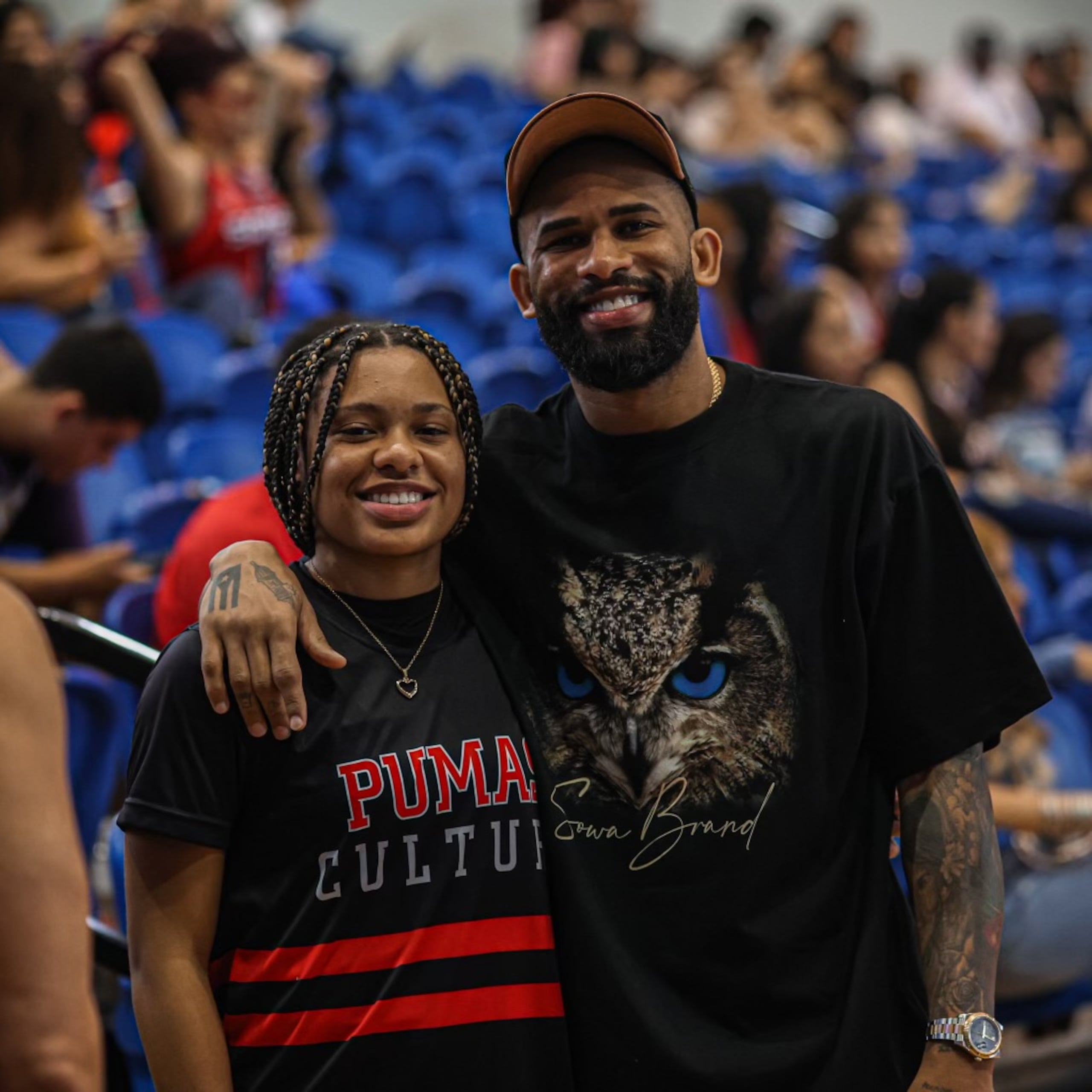 Walushka Hodge y Walter Hodge Jr. durante el 'Elite Eight' del Top Ranked Buzzer Beater 2024.
