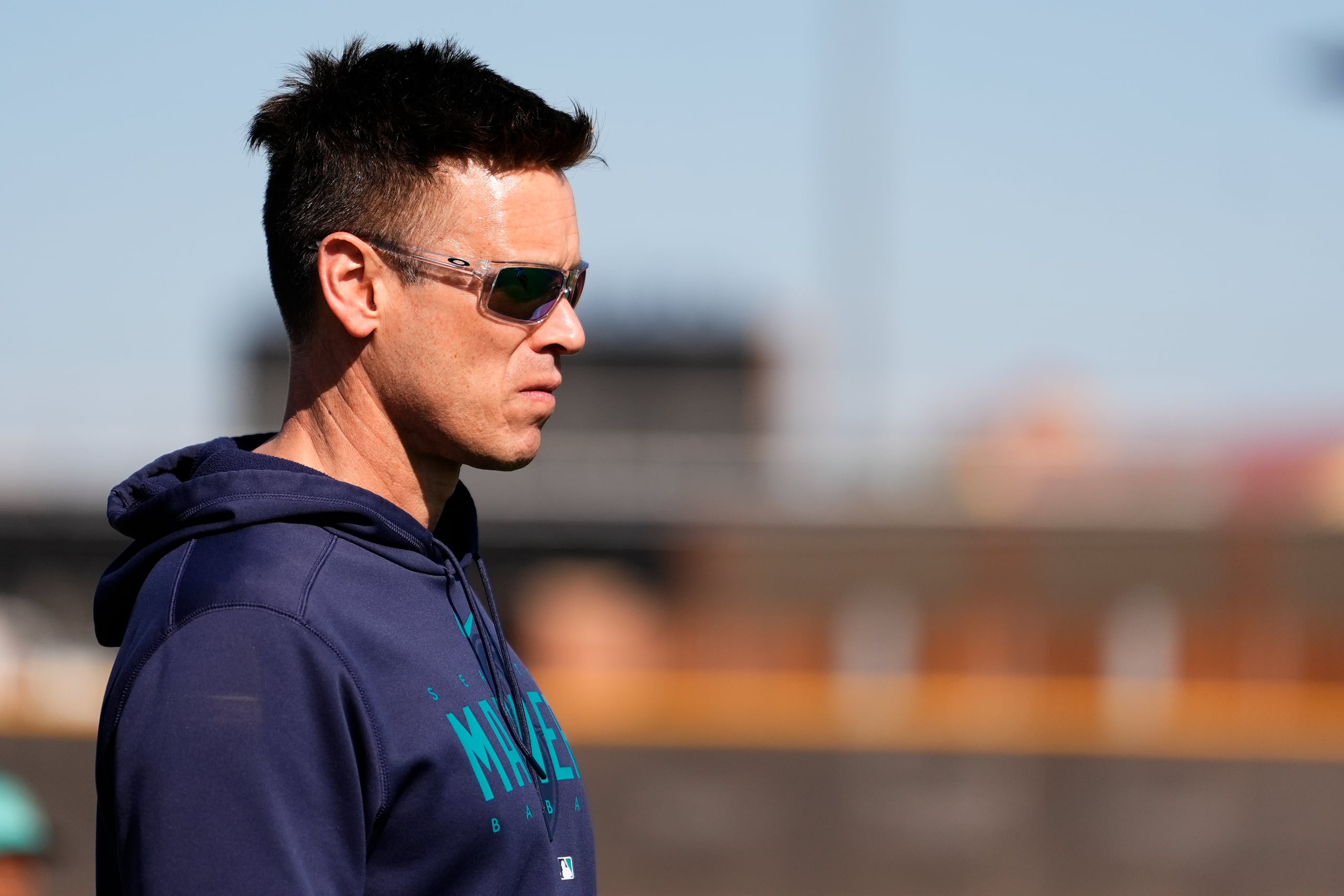 Jerry Dipoto es otro exjugador en el negocio directivo de una organización. Es presidente de operaciones de los Mariners de Seattle.