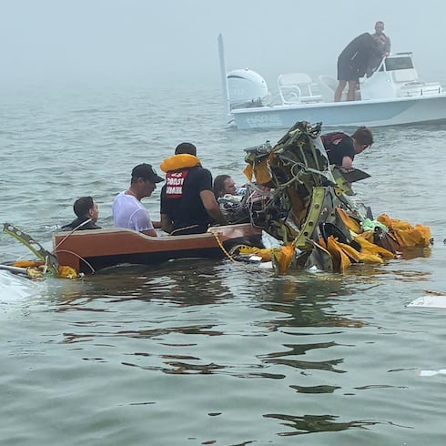 FOTOS: Avión de la Armada de México se estrelló en Texas y dejó al menos 5 muertos