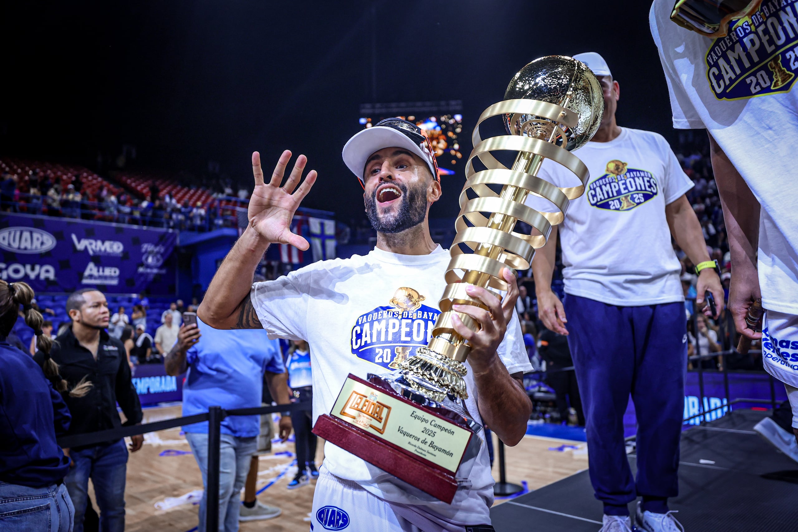 Javier Mojica ganó su quinto campeonato en el BSN, cuarto con los Vaqueros.