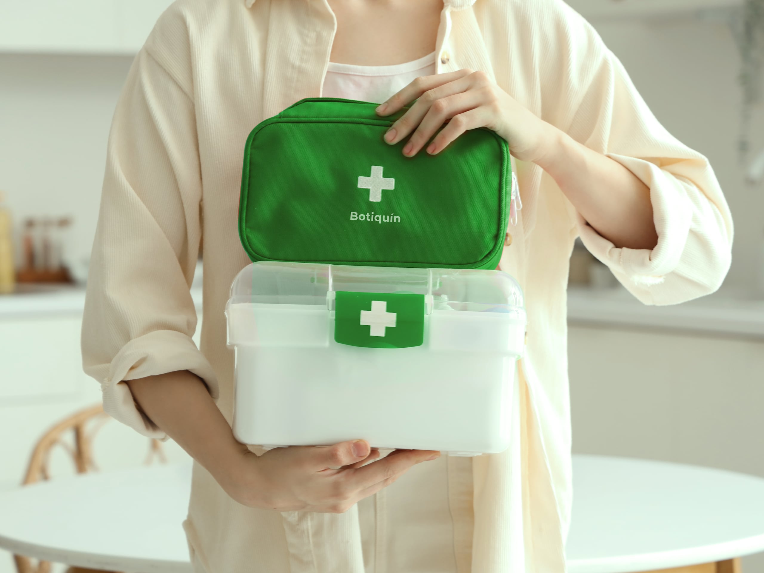 Ante la inminencia de un desastre natural, como un huracán, la preparación adecuada es clave para garantizar la seguridad y el bienestar de uno mismo y de los seres queridos.