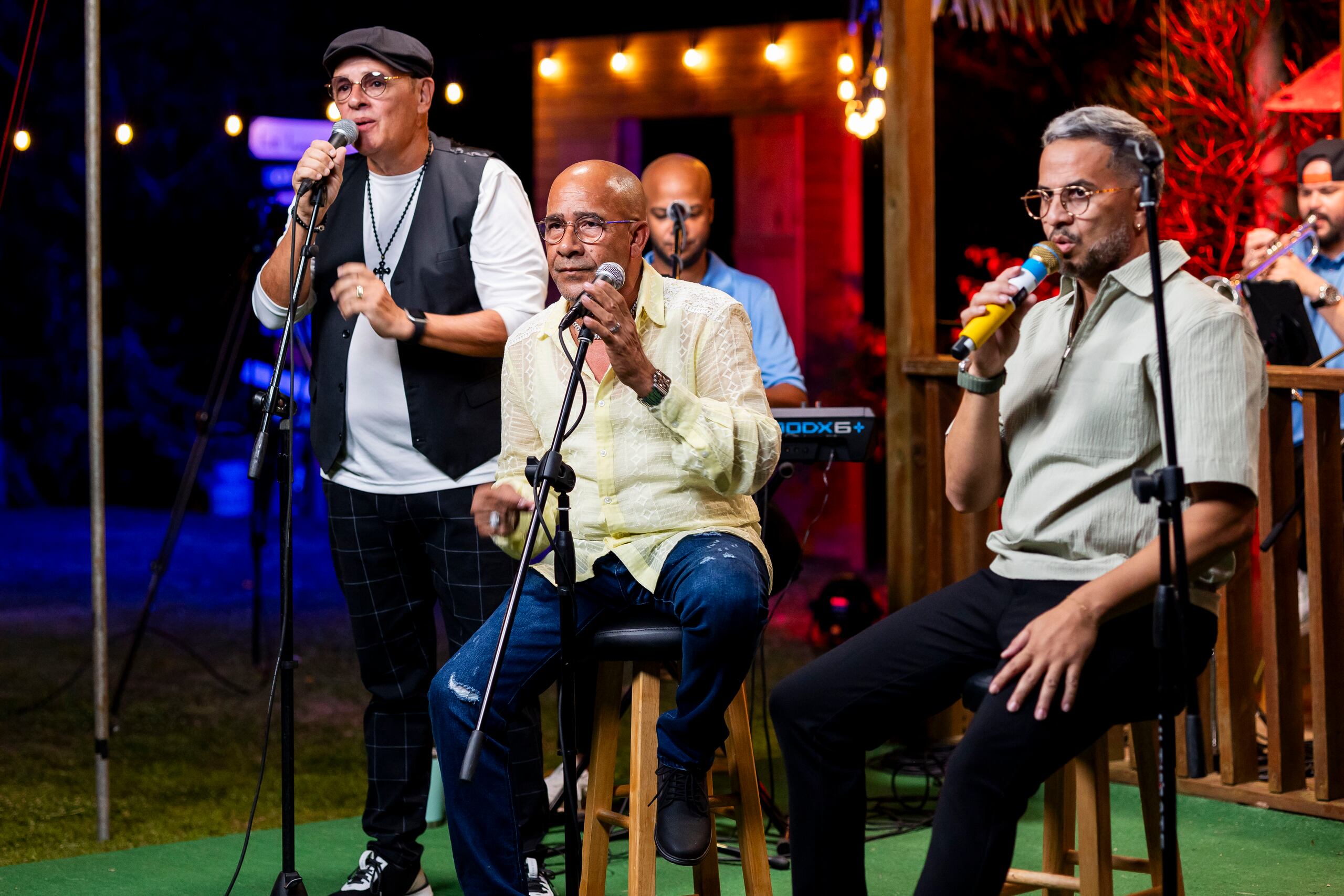 Como de costumbre, el especial se grabó en la casa en Hatillo donde se realizan las sesiones, esta vez con la orquesta de Norberto acompañándolo a él y a Johnny Rivera y Luisito Carrión.