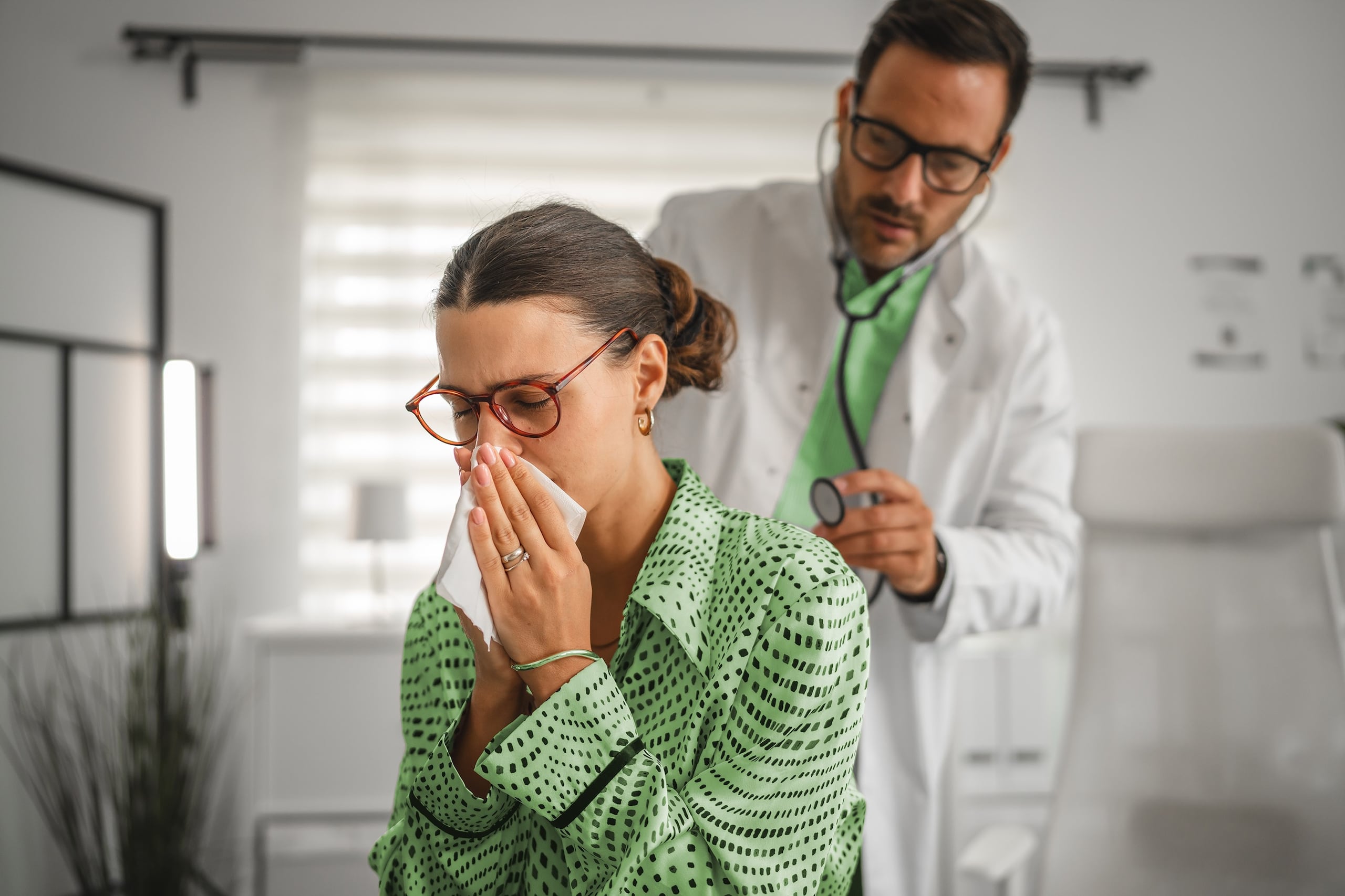 La influenza no es exclusivamente una infección respiratoria y sus efectos pueden extenderse a otros sistemas del organismo, incluyendo el cardiovascular.