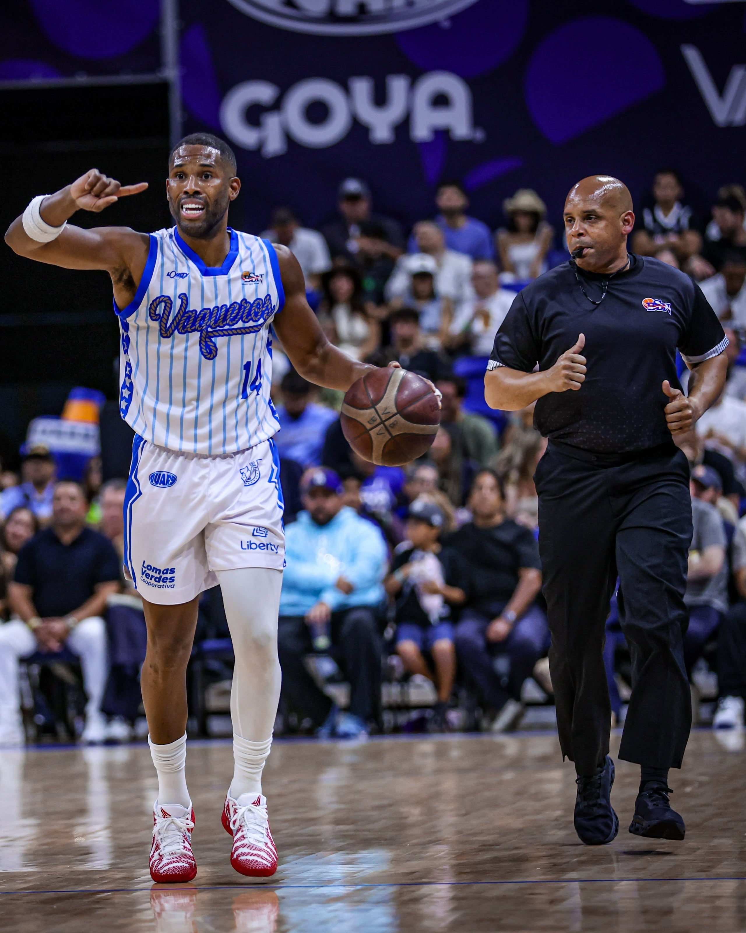Gary Browne encabezó la ofensiva de los Vaqueros con 22 puntos y cinco asistencias.