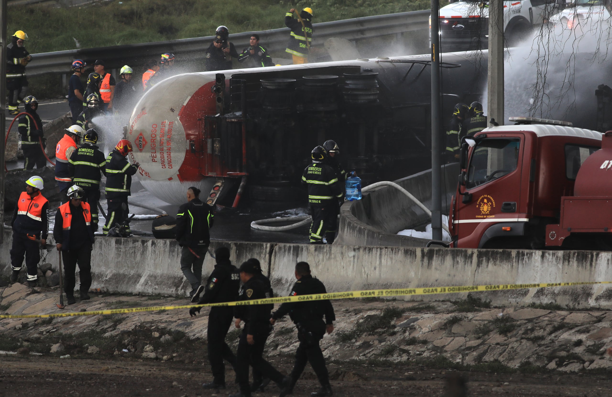 Se informó que al menos 19 de los 57 heridos, presentan lesiones de gravedad.