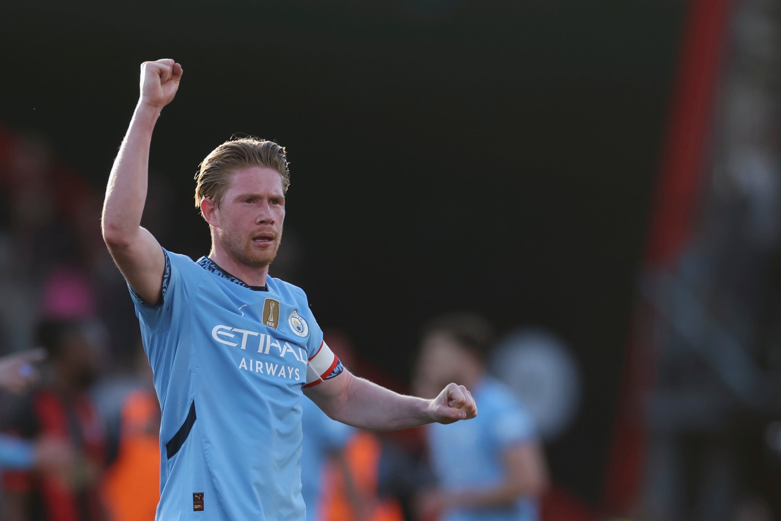 Kevin De Bruyne celebra al cabo de la victoria ante Bournemouth en los cuartos de final de la Copa FA, el domingo 30 de marzo de 2025, en Bournemouth.