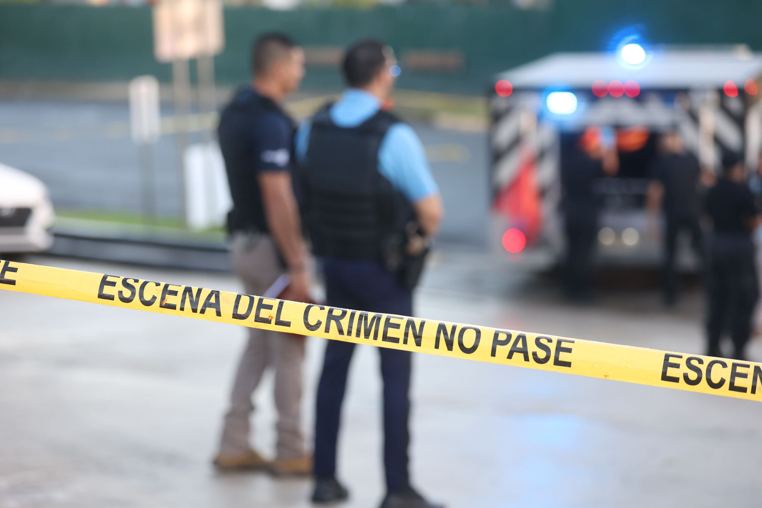 El cadáver de un hombre fue encontrado en el patio de una residencia en Manatí. (Archivo)