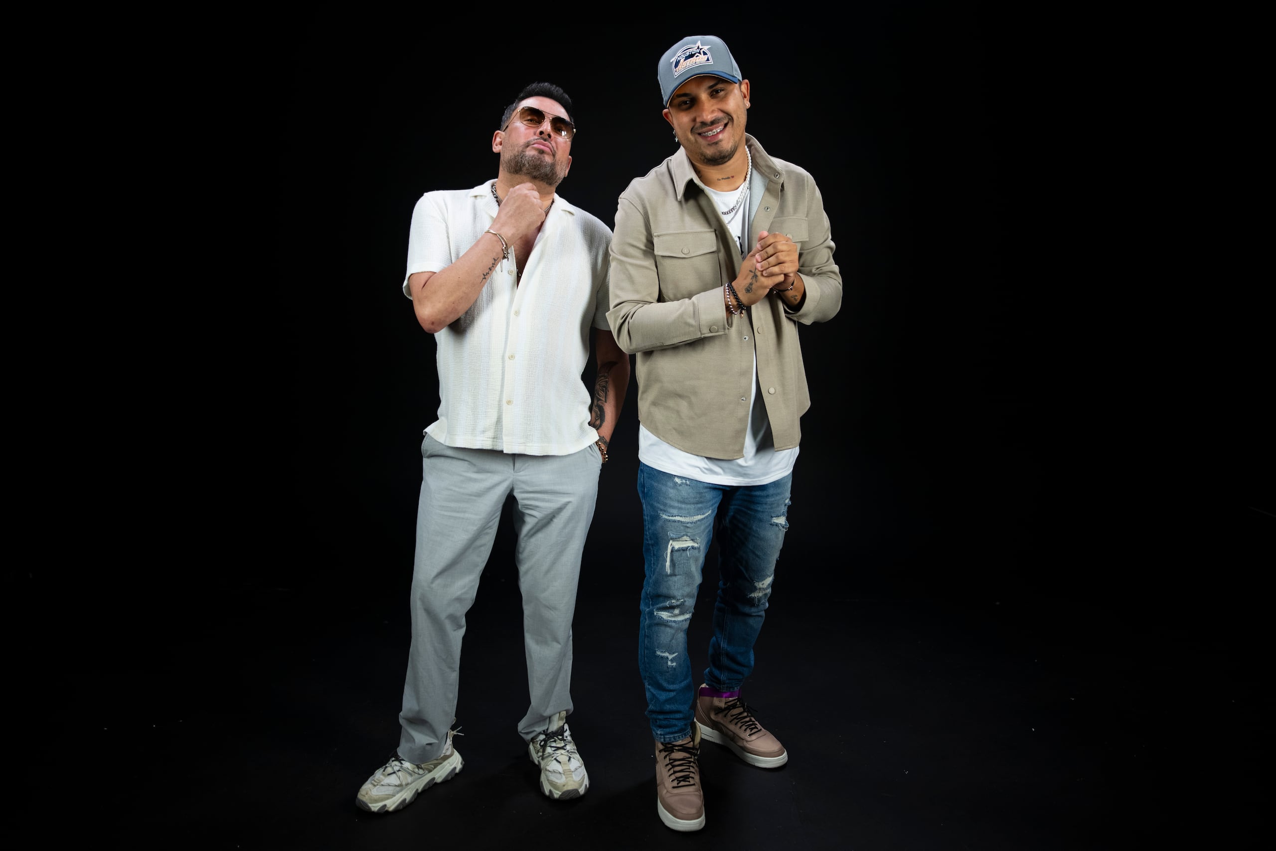 No solo comparte la colaboración en el tema "La fuga", sino que Lugo es actualmente el manejador de la carrera de Manny.