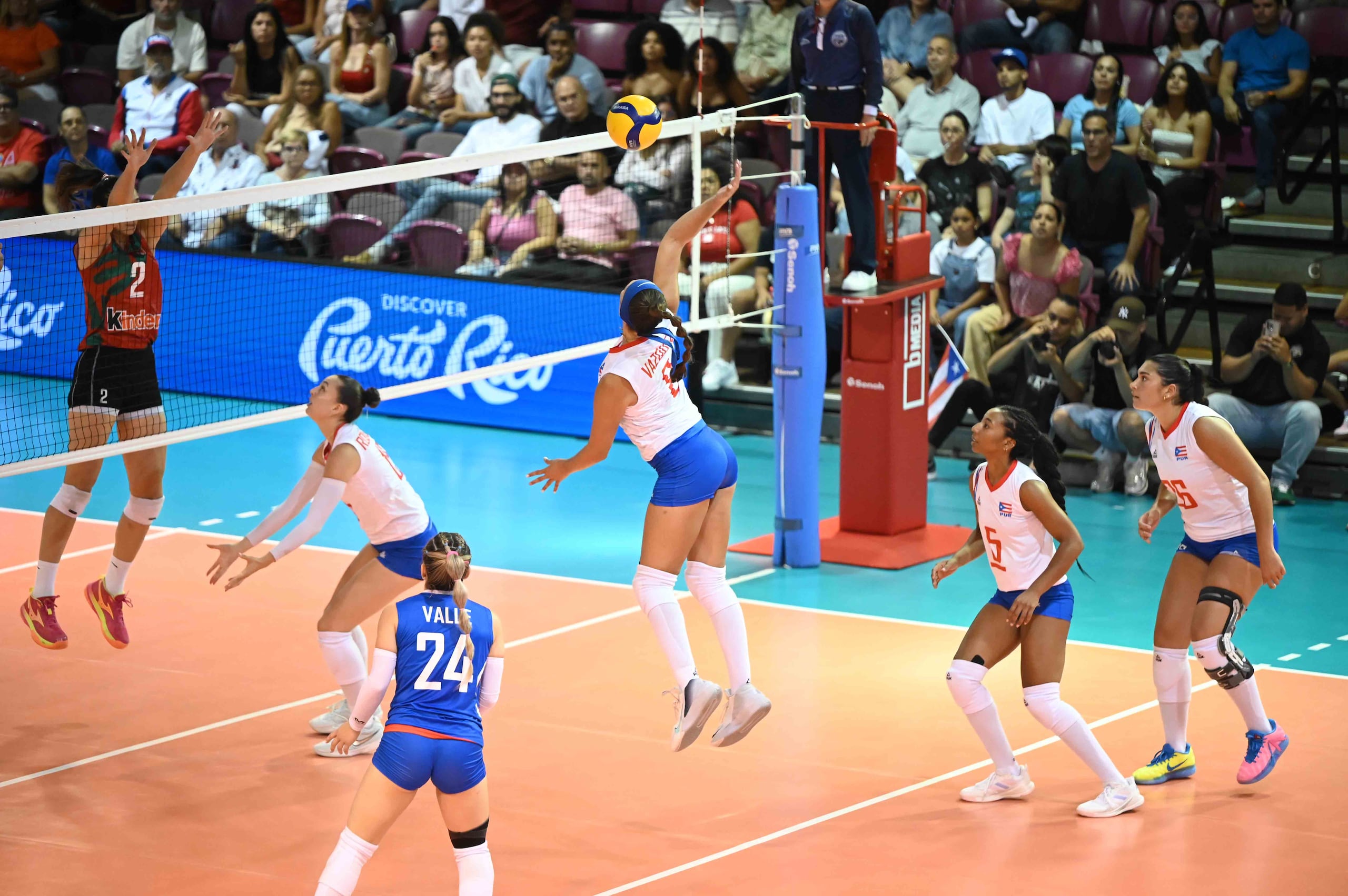 Valeria Vázquez al ataque por Puerto Rico.