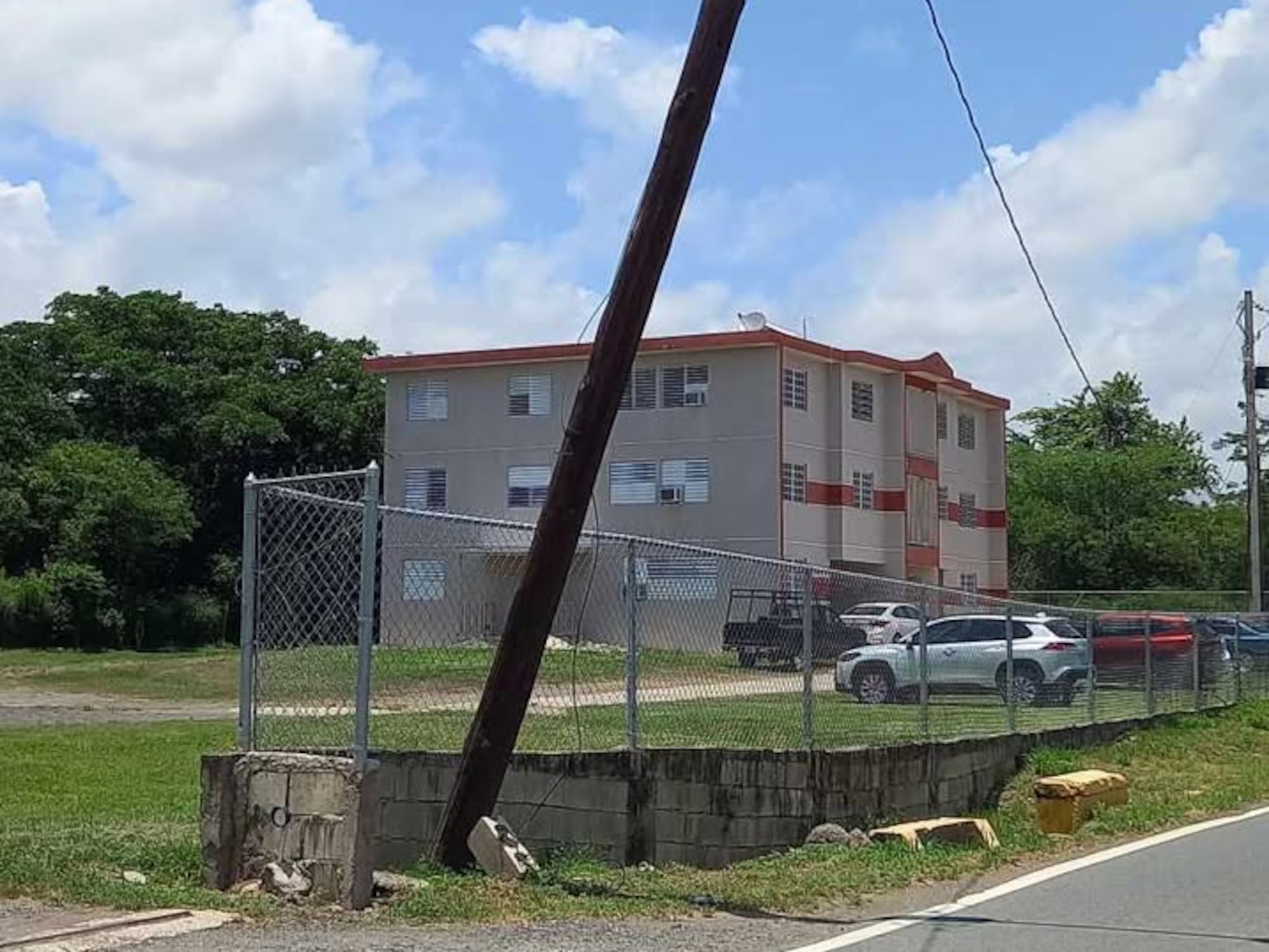 Poste en la Carretera 117 en Sabana Grande