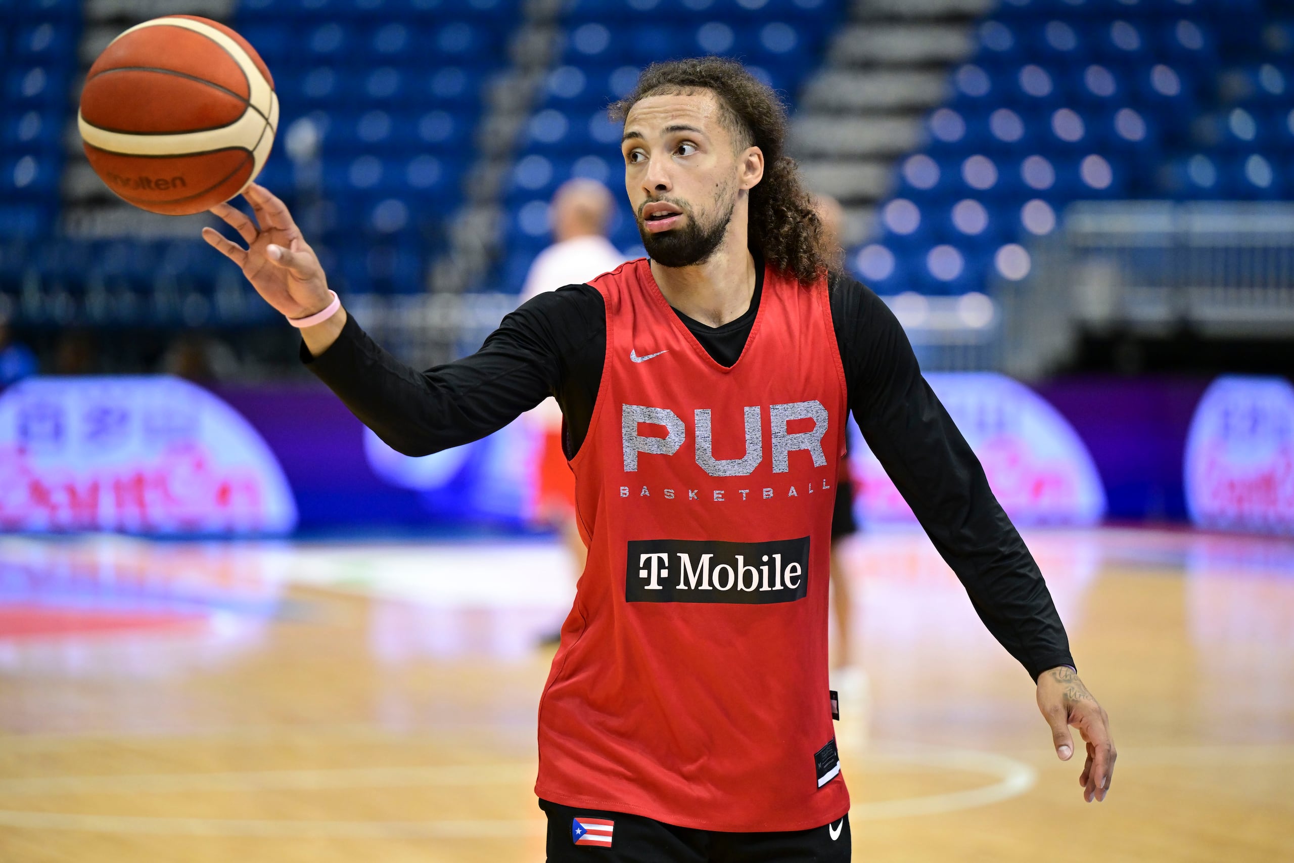 José Alvarado, aquí durante una instancia de la práctica del Equipo Nacional hoy domingo en el Coliseo de Puerto Rico, reveló que el choque contra Lituania el sábado le dio a todos muchas ideas de ajustes que necesitan realizar.