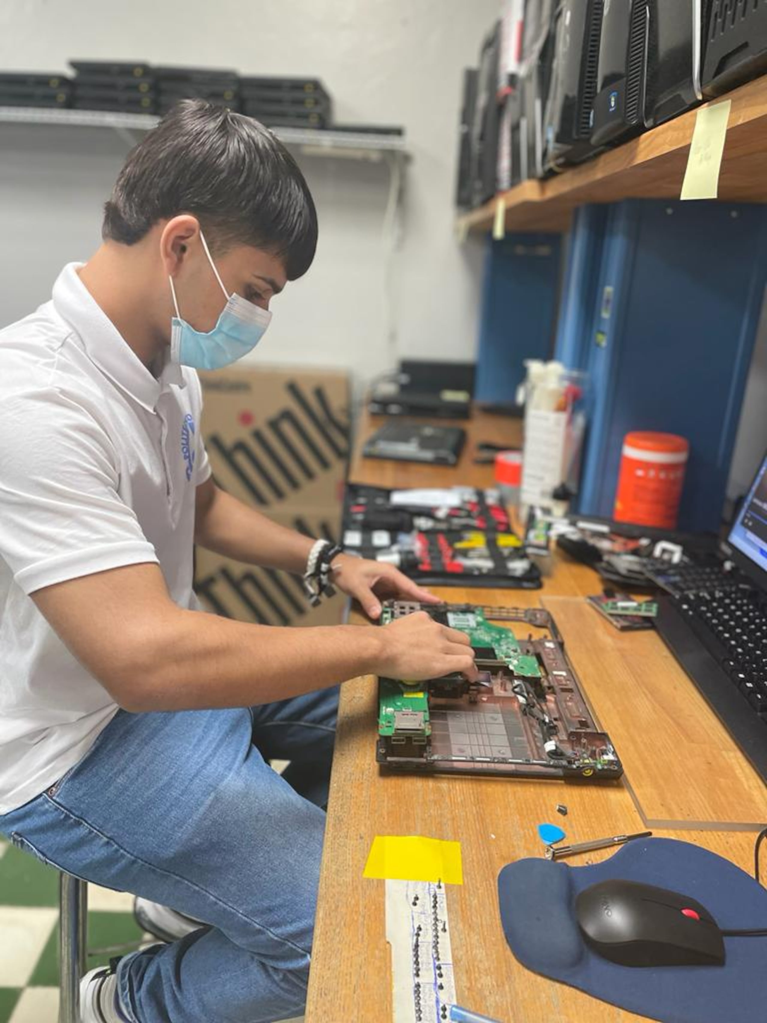 Durante los pasados 24 años se han atendido a 2,504 estudiantes.