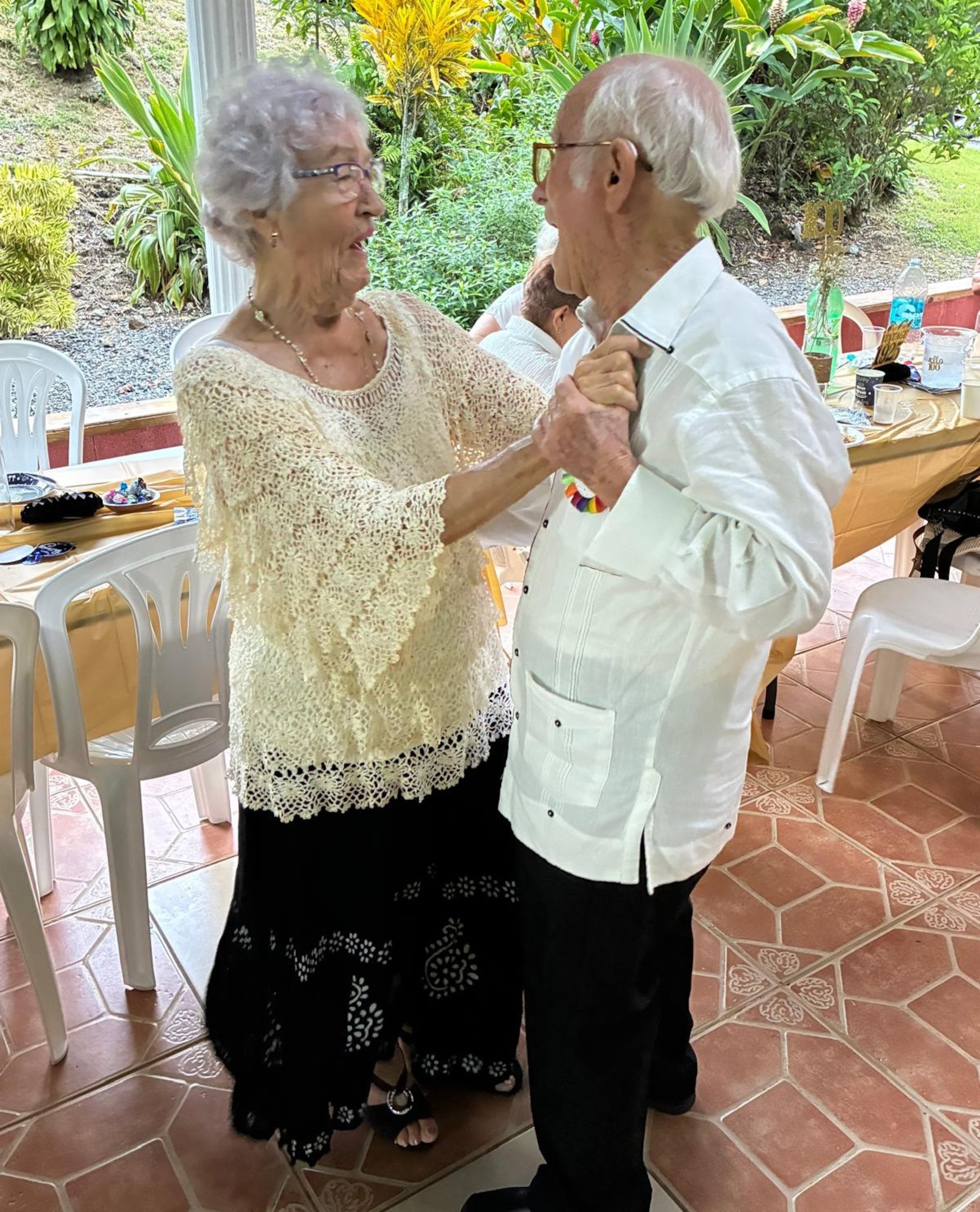 Don Miguel dijo que bailó "casi toda la noche, porque gracias a Dios a mí no me duele nada".