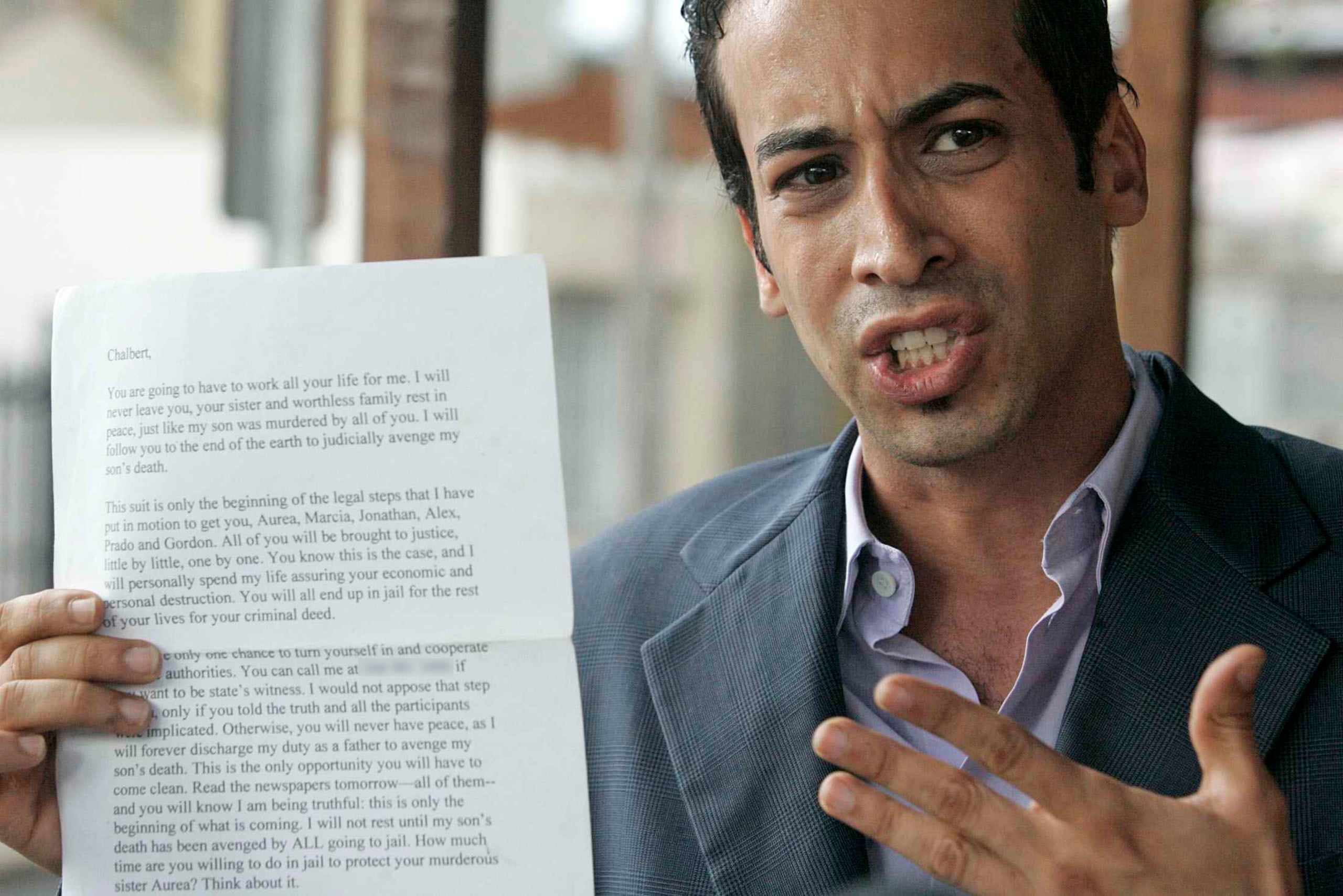 Charbel Vázquez Rijos aceptó que incorporó una compañía y tomó otras acciones para ayudar a su hermana, Áurea Vázquez Rijos, mientras ella estaba en Italia, en lo que la fiscalía federal catalogó como una movida para evitar ser procesada en el tribunal federal en Puerto Rico.