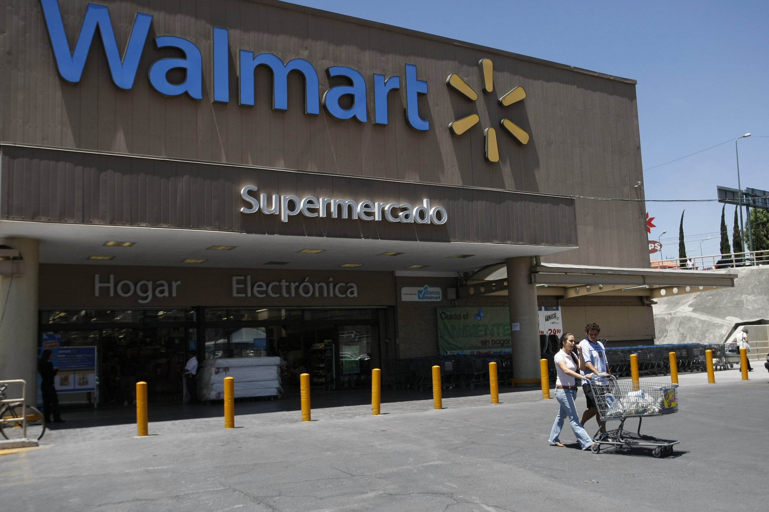 Walmart dijo que “cree que el análisis de Cofece es incorrecto y cometió errores en la aplicación de la ley". (EFE/Francisco Guasco/Archivo)